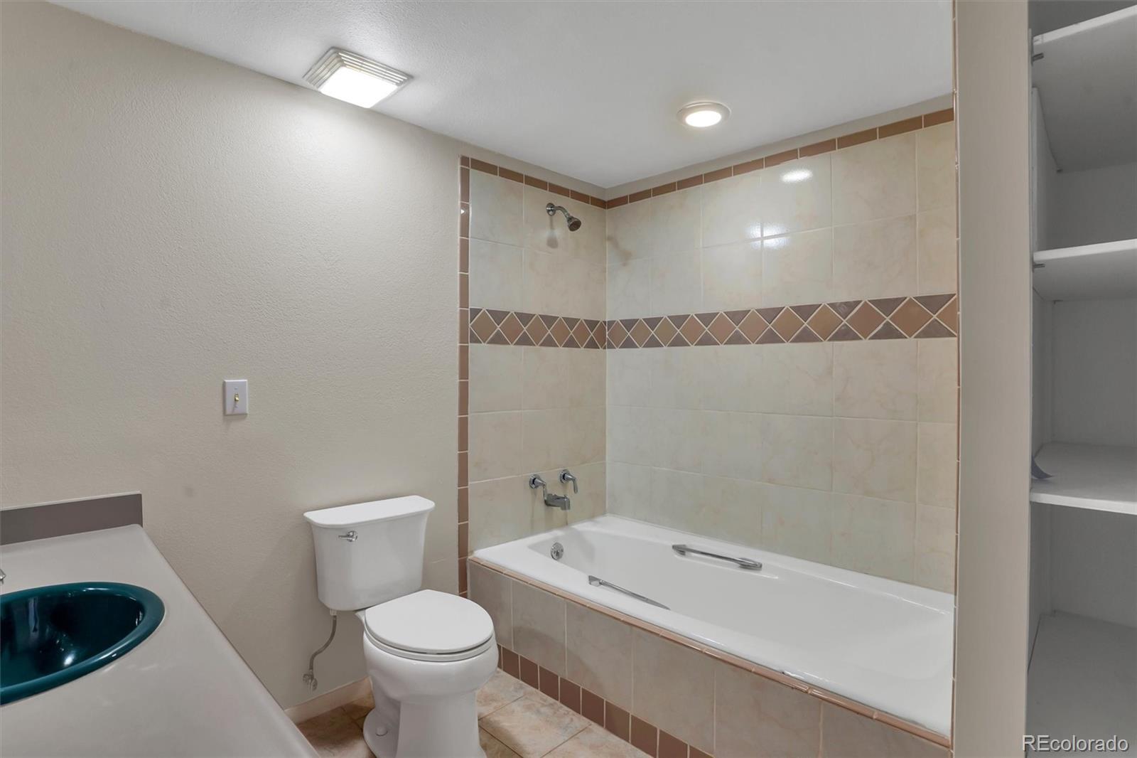 MLS Image #29 for 3793 s olathe circle,aurora, Colorado