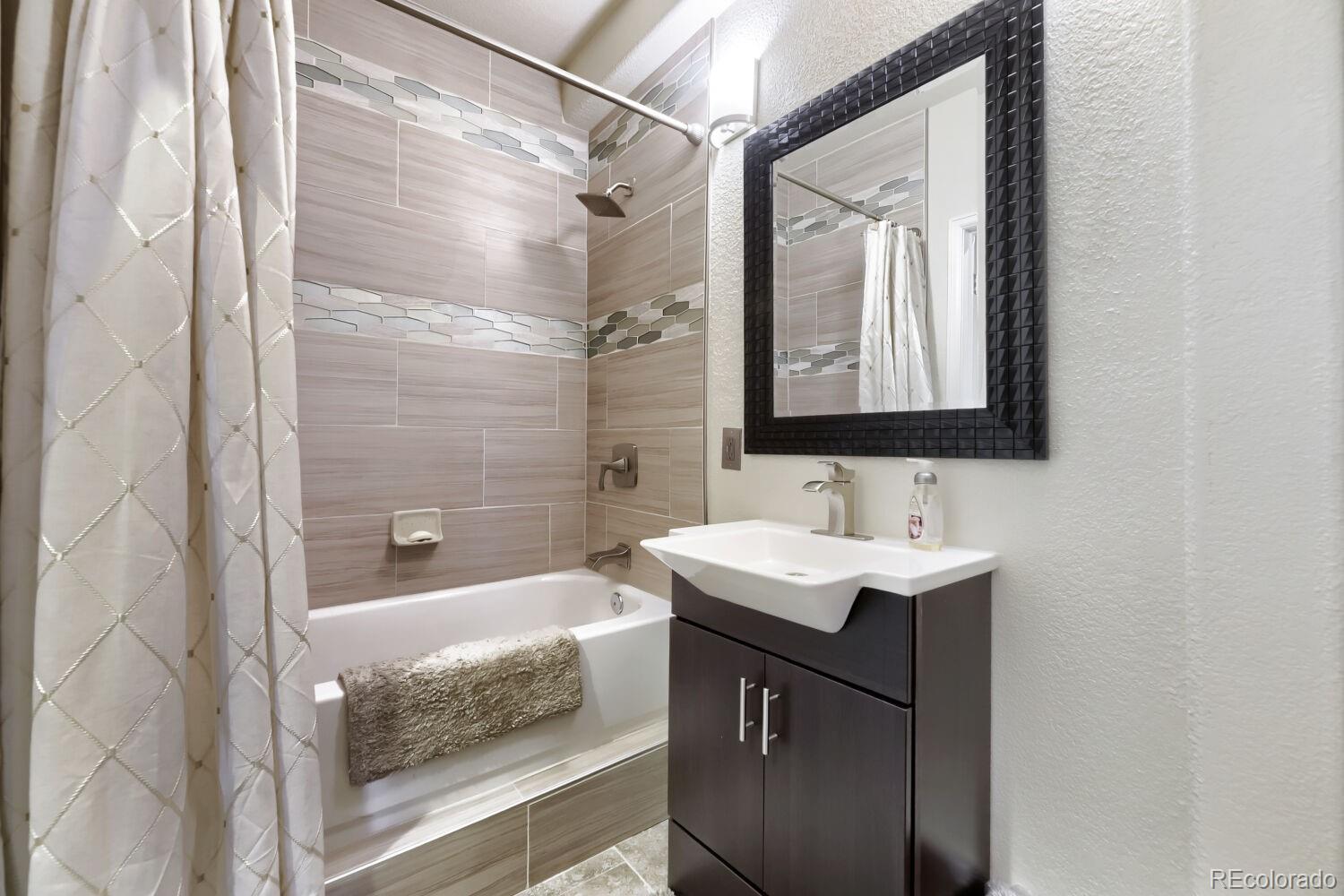 MLS Image #24 for 24471 e alamo drive,aurora, Colorado
