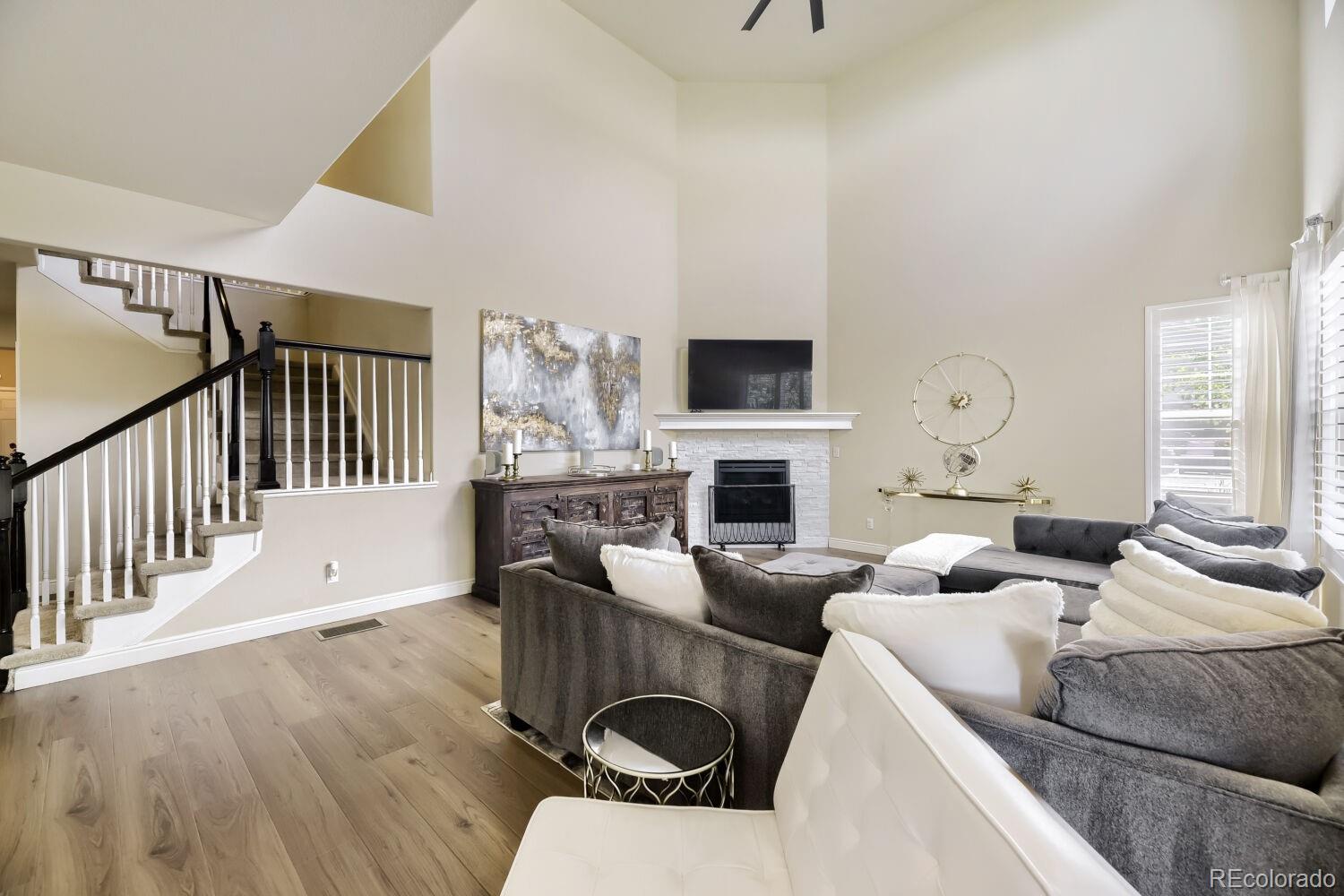 MLS Image #4 for 24471 e alamo drive,aurora, Colorado