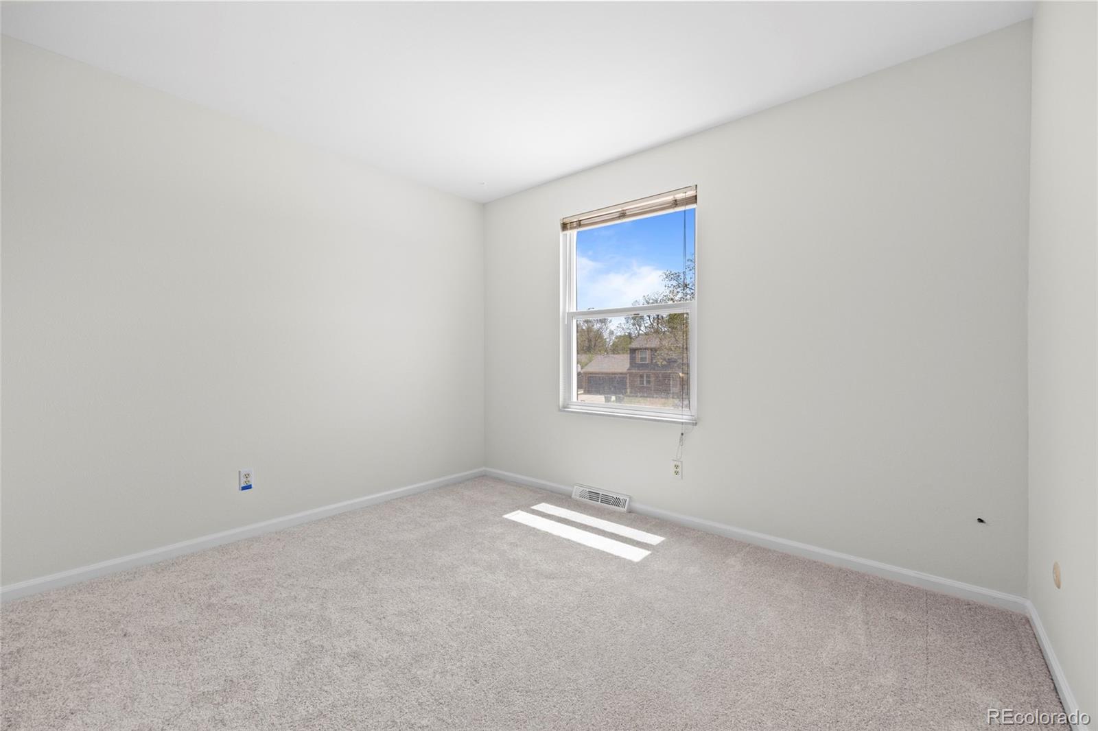 MLS Image #19 for 8603 e dillard place,denver, Colorado