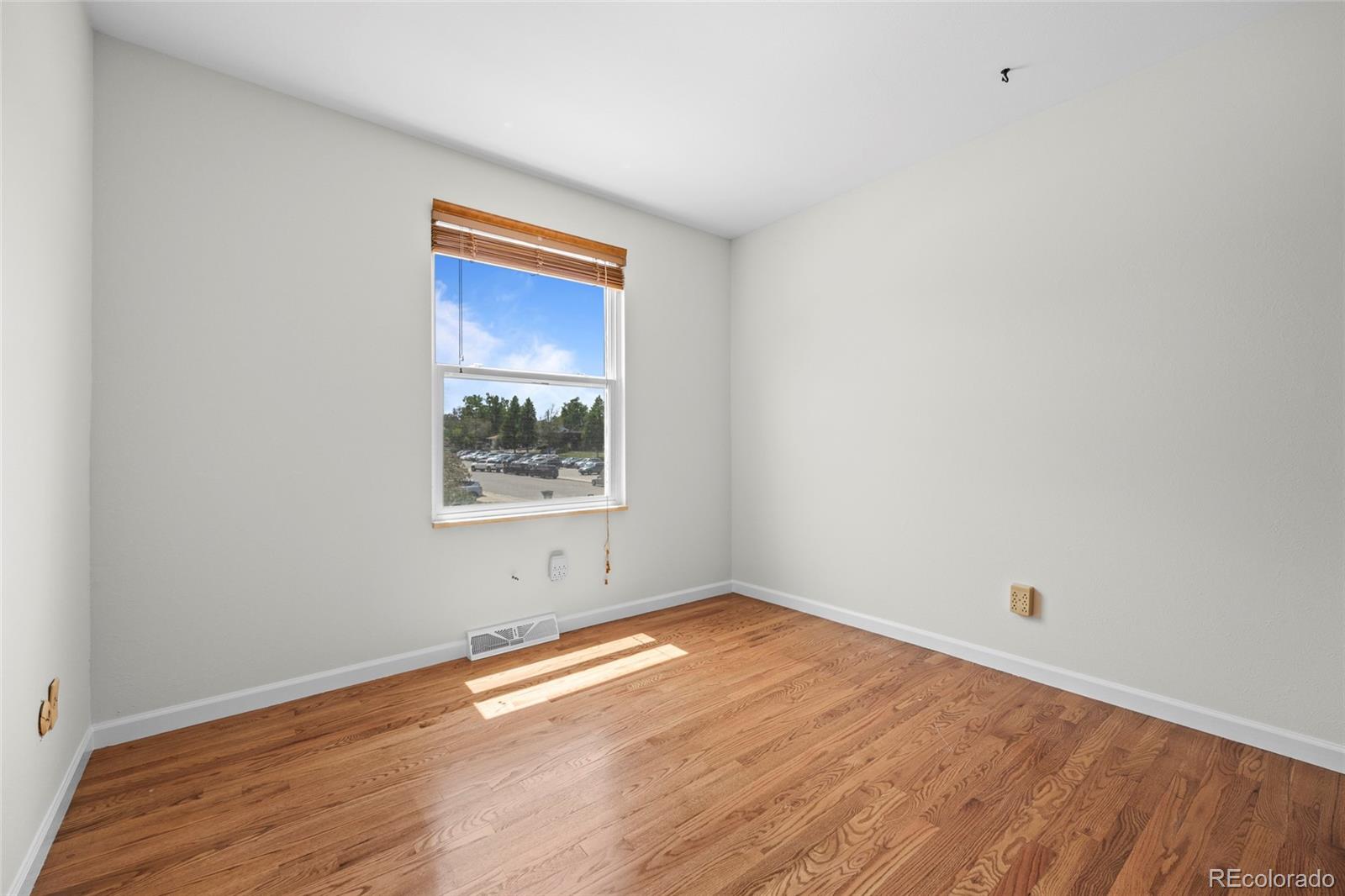 MLS Image #22 for 8603 e dillard place,denver, Colorado