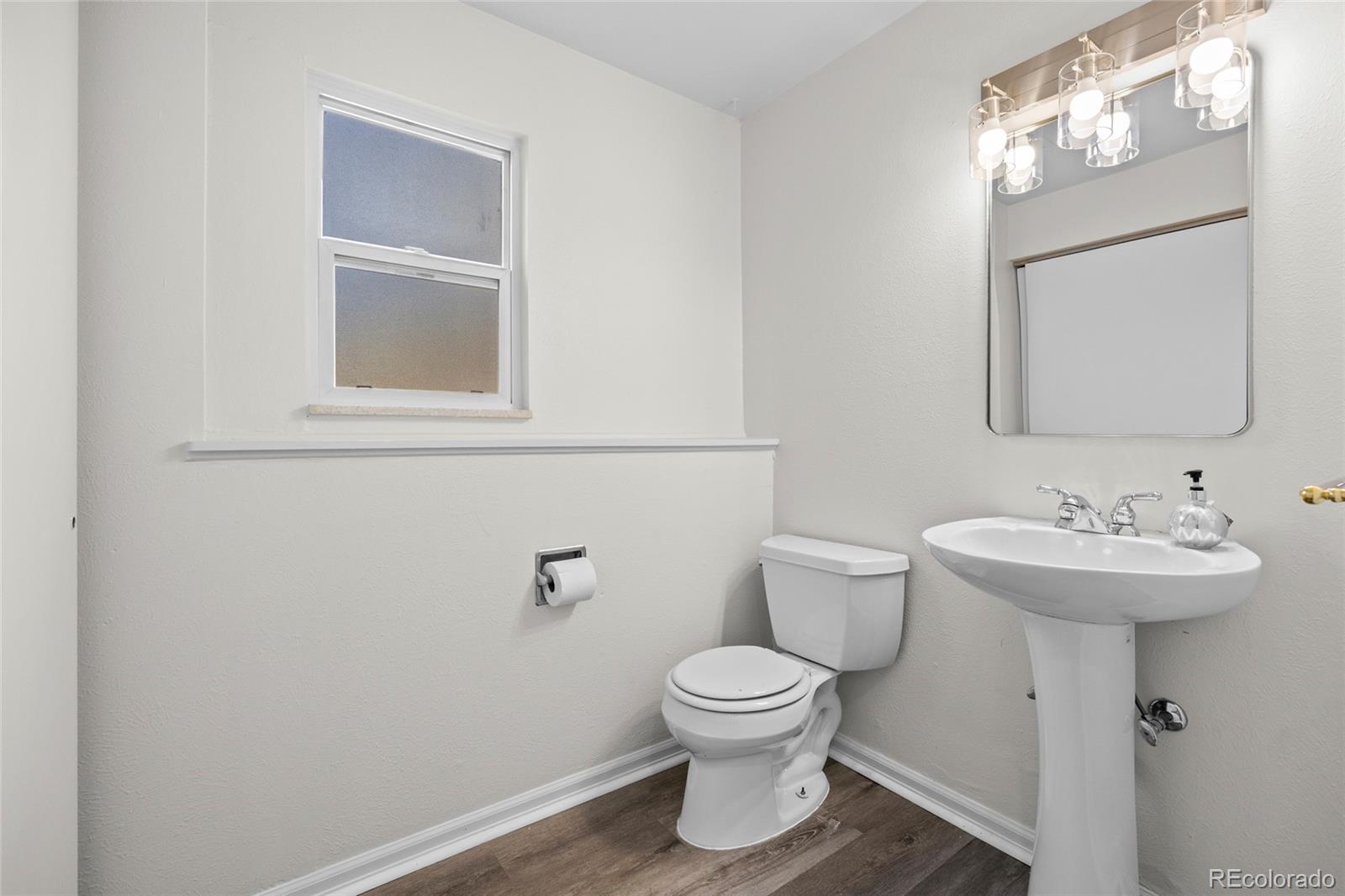 MLS Image #29 for 8603 e dillard place,denver, Colorado