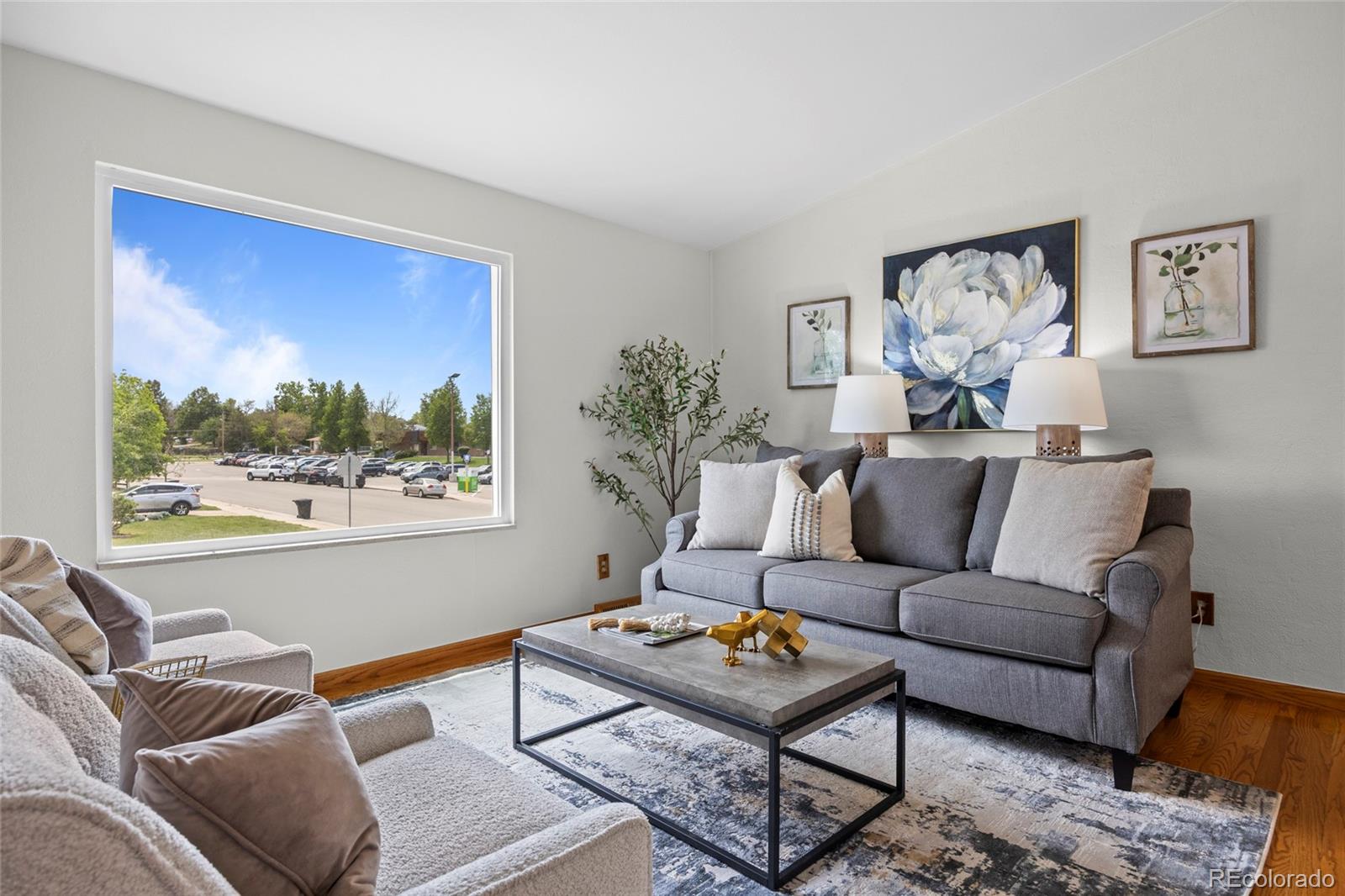 MLS Image #5 for 8603 e dillard place,denver, Colorado