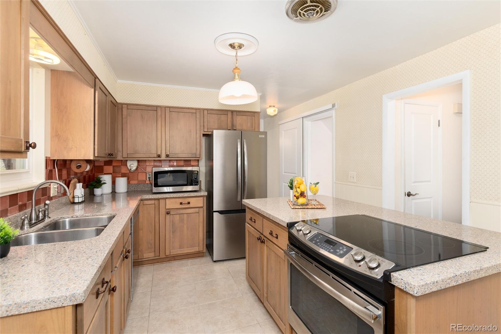 MLS Image #13 for 7373 s tamarac street,centennial, Colorado
