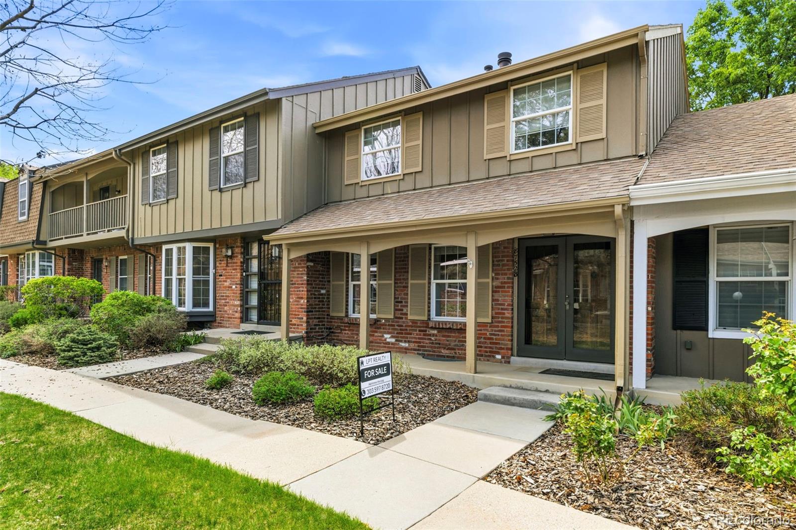 MLS Image #3 for 8752 e amherst drive b,denver, Colorado