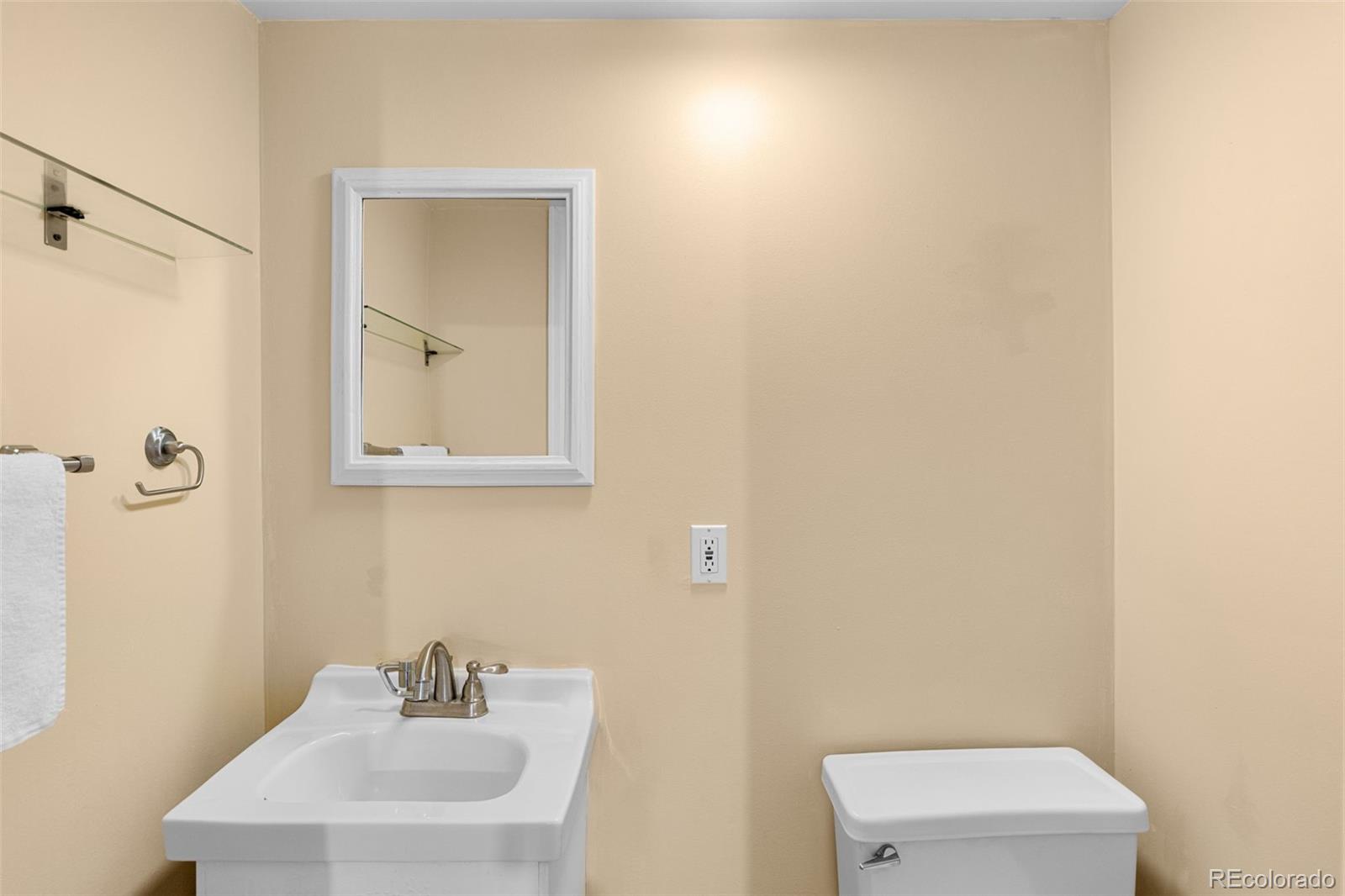 MLS Image #33 for 7546 s madison circle,centennial, Colorado