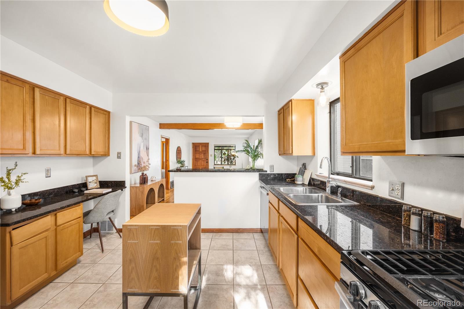 MLS Image #12 for 341 n lincoln street,denver, Colorado