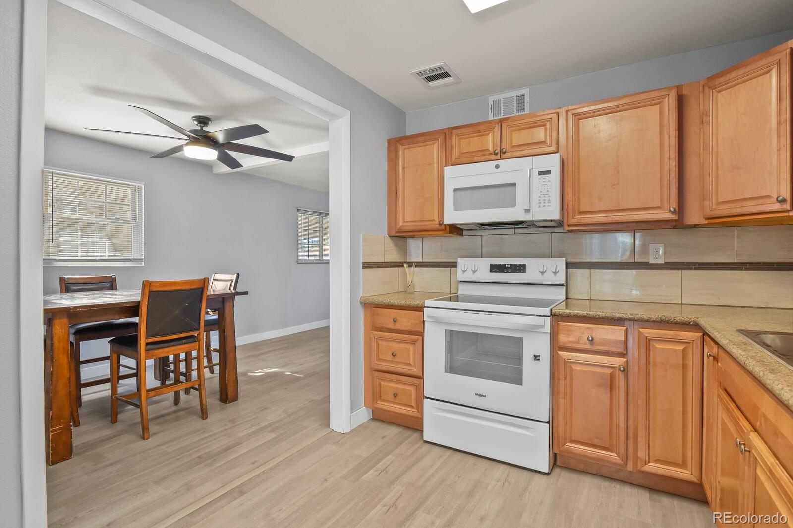 MLS Image #11 for 940  vaughn street,aurora, Colorado