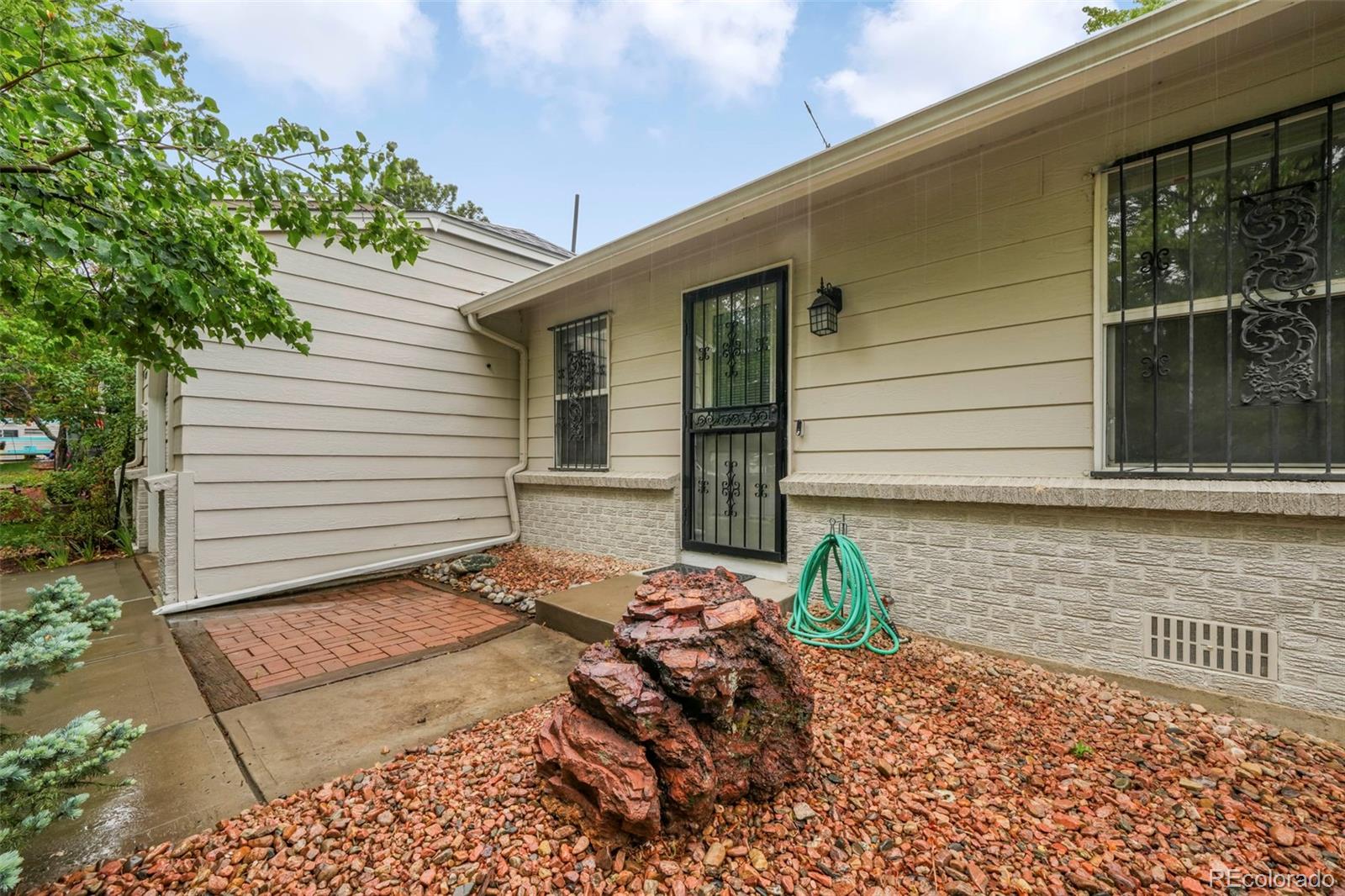 MLS Image #1 for 4809 s quintero street,aurora, Colorado