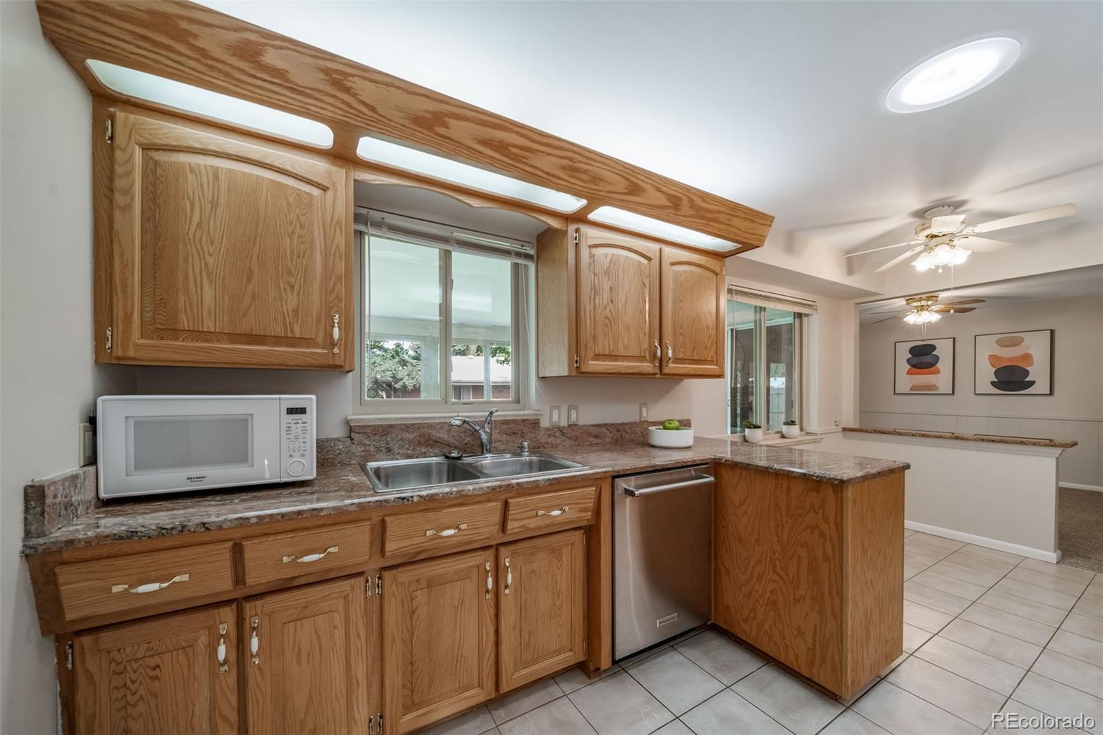 MLS Image #18 for 341  newark street,aurora, Colorado