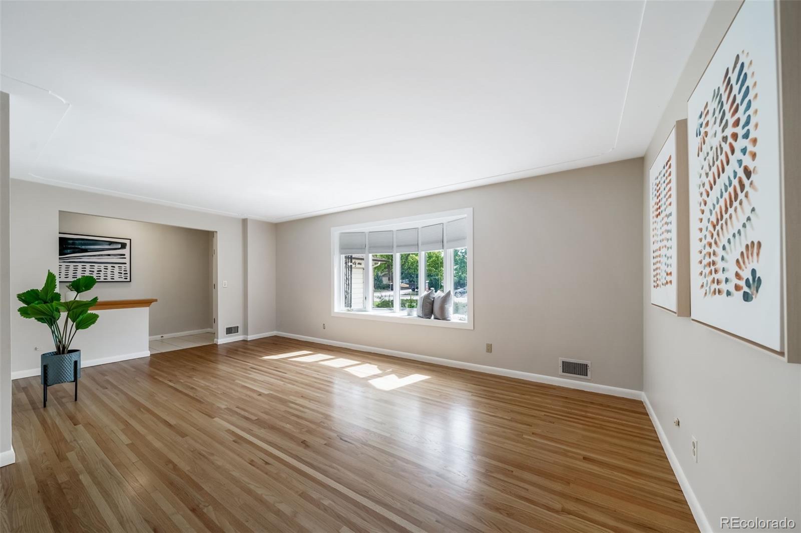 MLS Image #7 for 341  newark street,aurora, Colorado