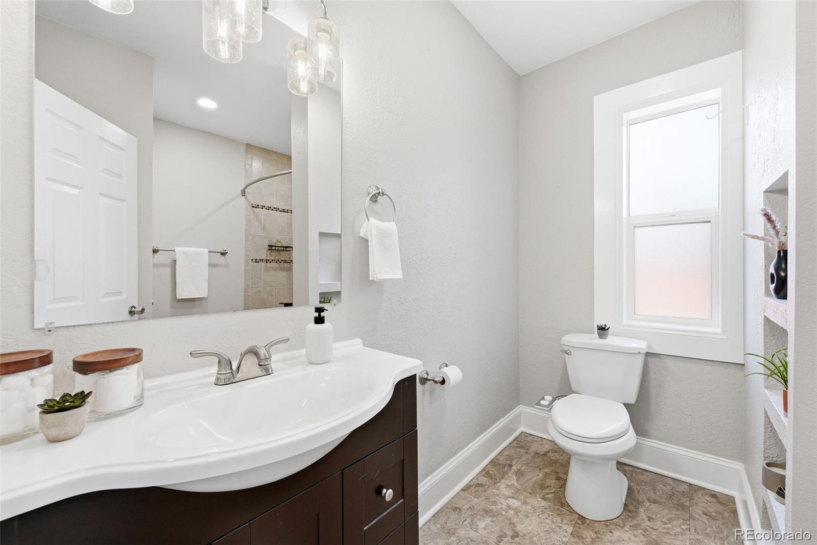 MLS Image #18 for 3324 n franklin street,denver, Colorado