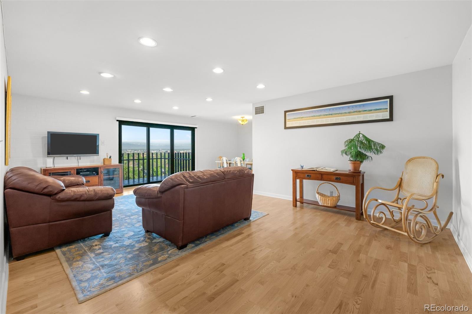 MLS Image #2 for 460 s marion parkway 1203,denver, Colorado