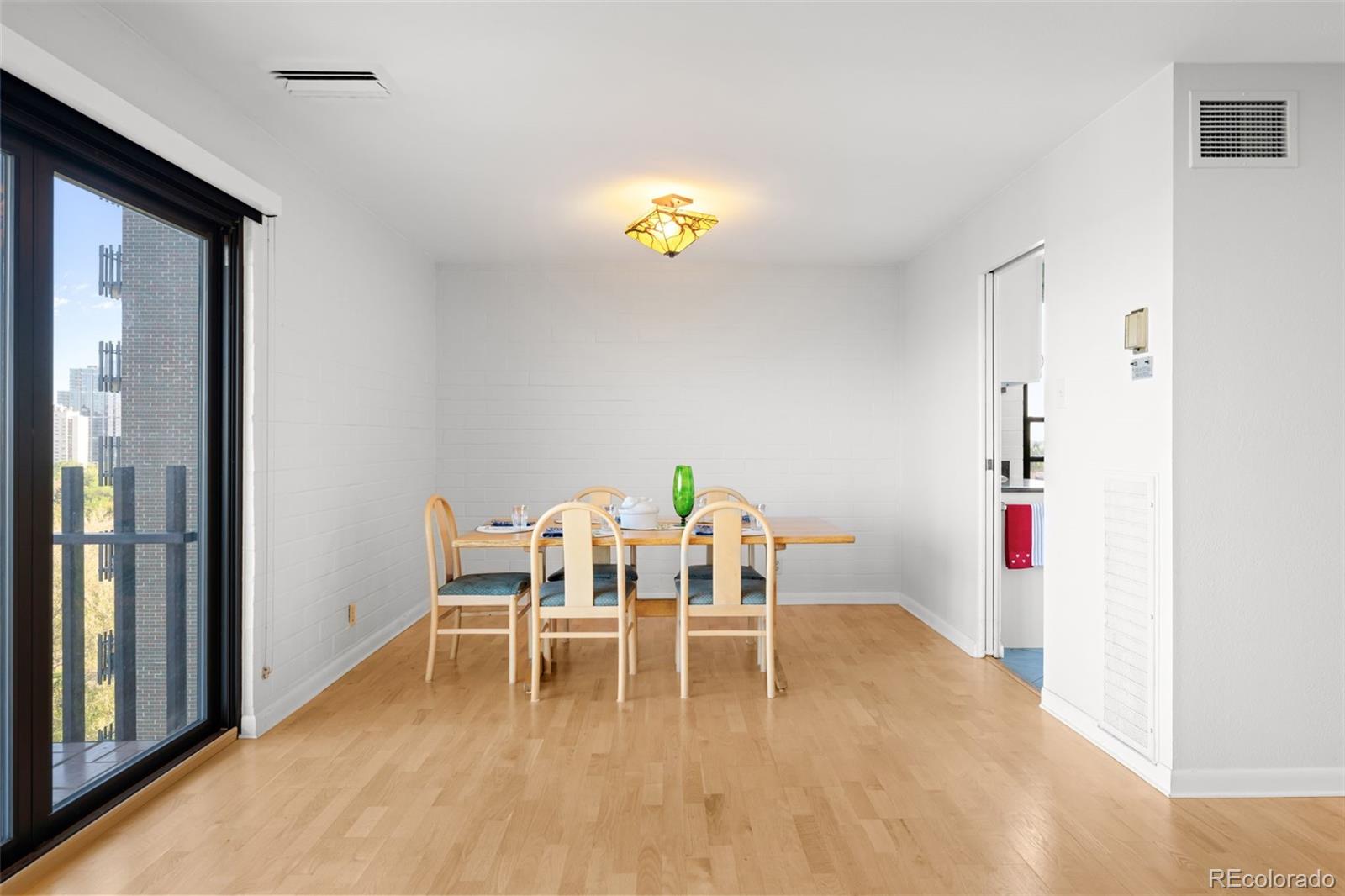 MLS Image #6 for 460 s marion parkway 1203,denver, Colorado