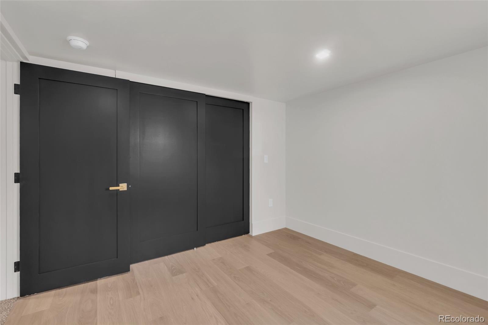 MLS Image #35 for 2905 n vine street,denver, Colorado