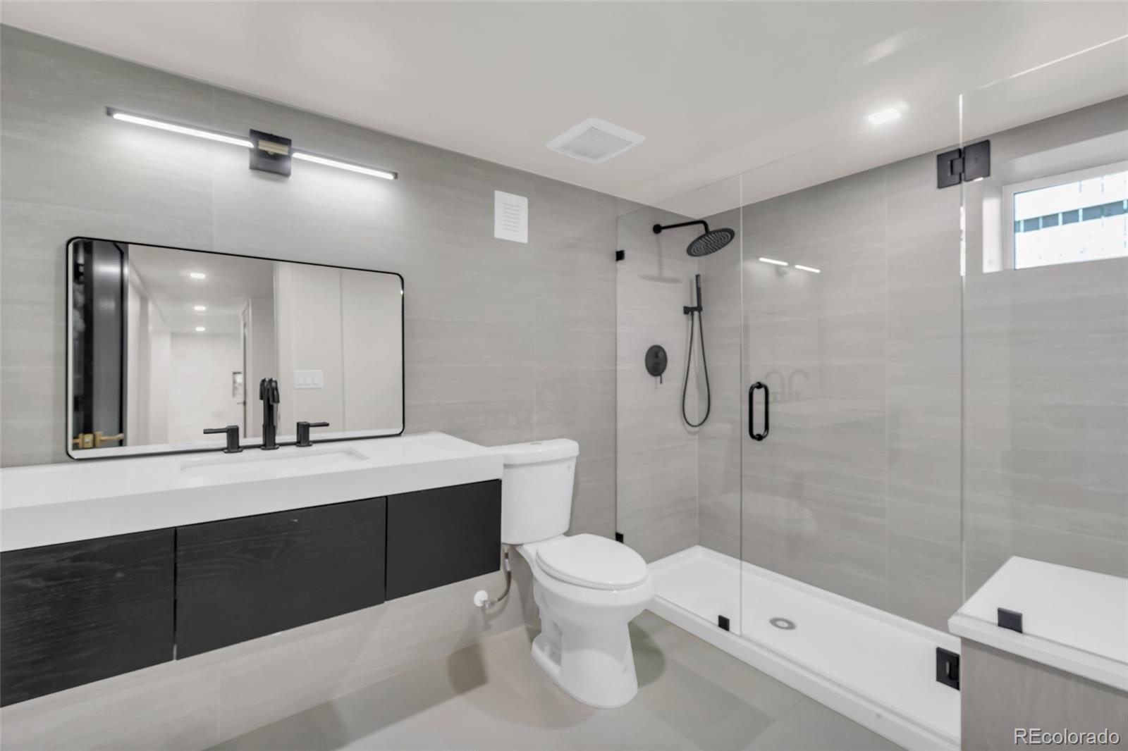 MLS Image #37 for 2905 n vine street,denver, Colorado