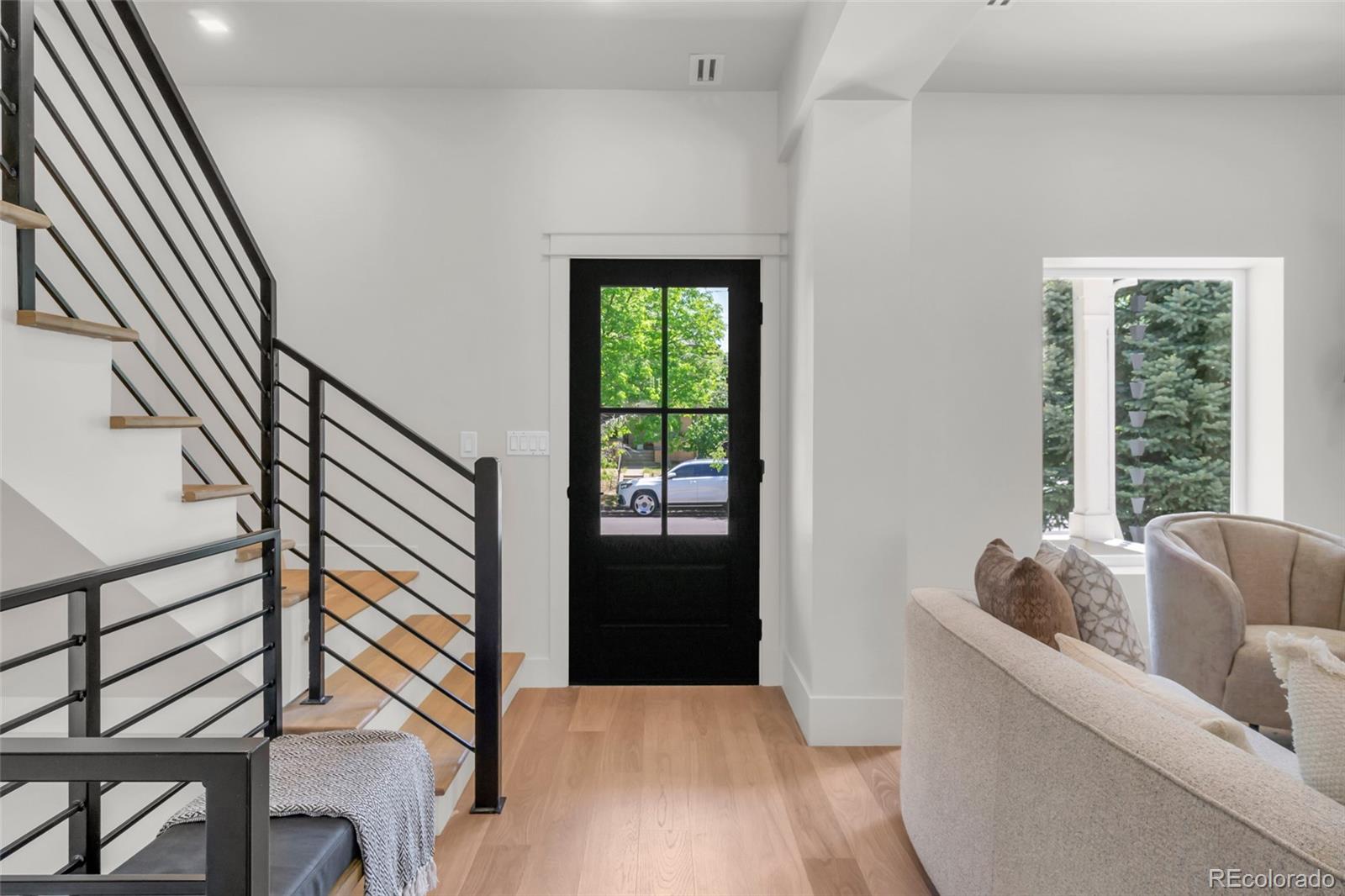 MLS Image #7 for 2905 n vine street,denver, Colorado
