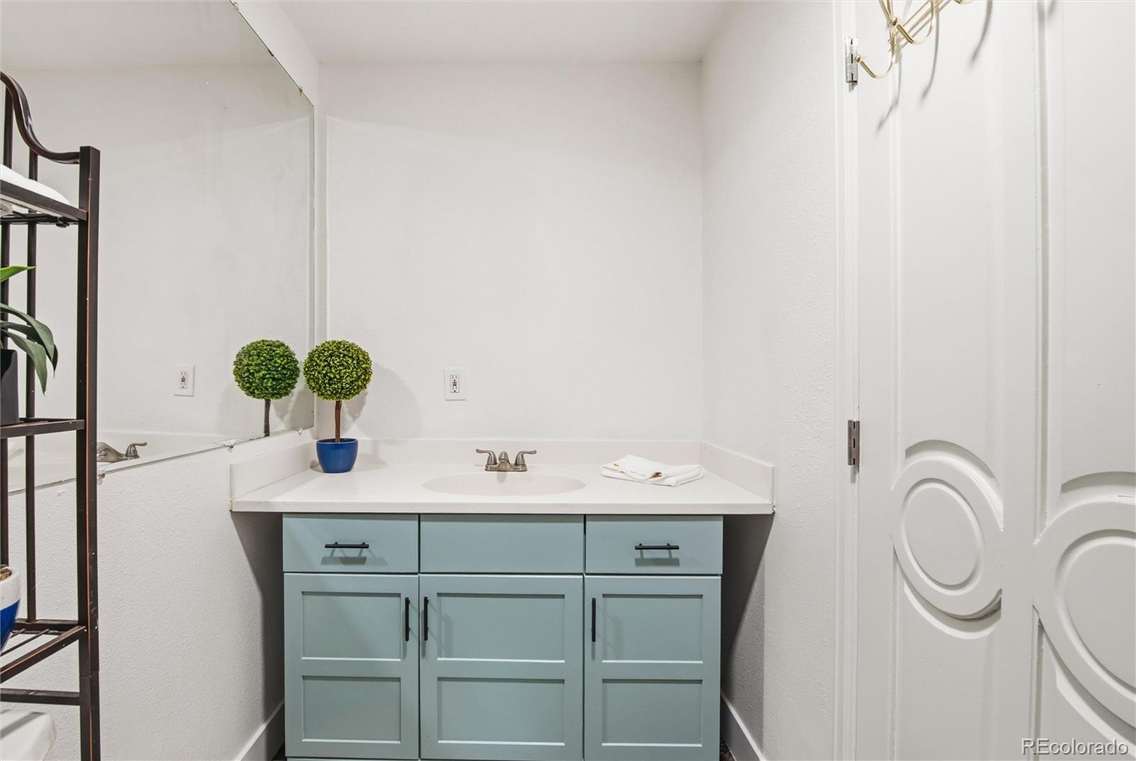 MLS Image #13 for 3759 s fairplay way,aurora, Colorado