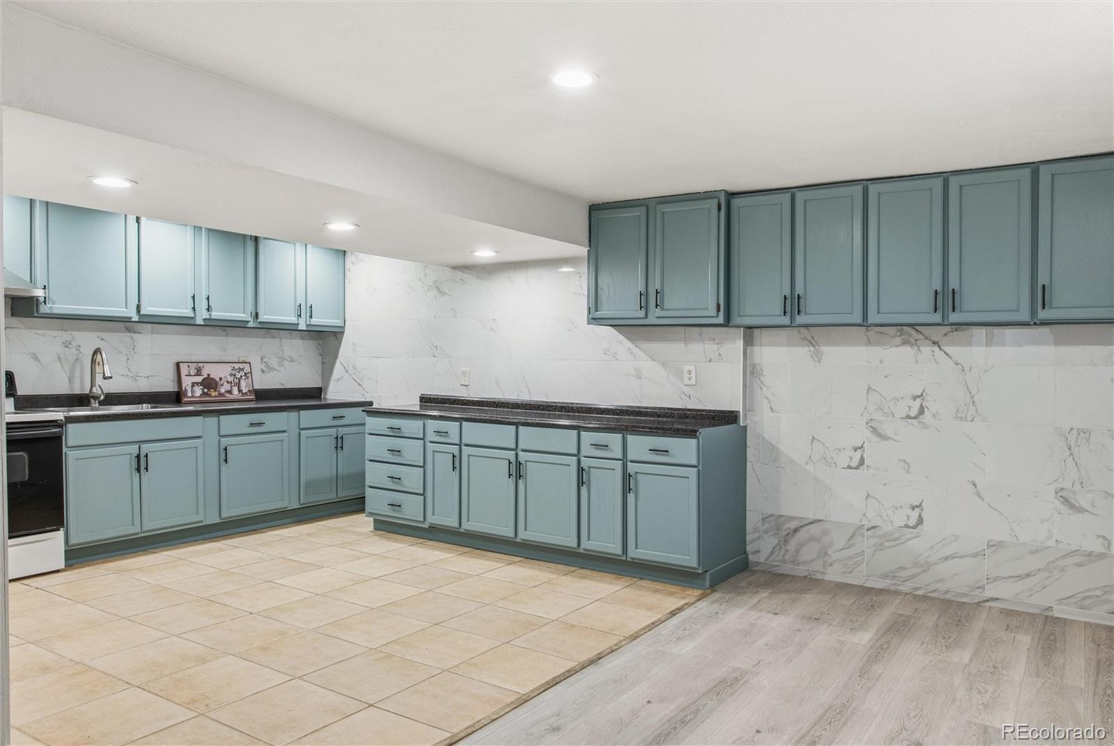 MLS Image #25 for 3759 s fairplay way,aurora, Colorado