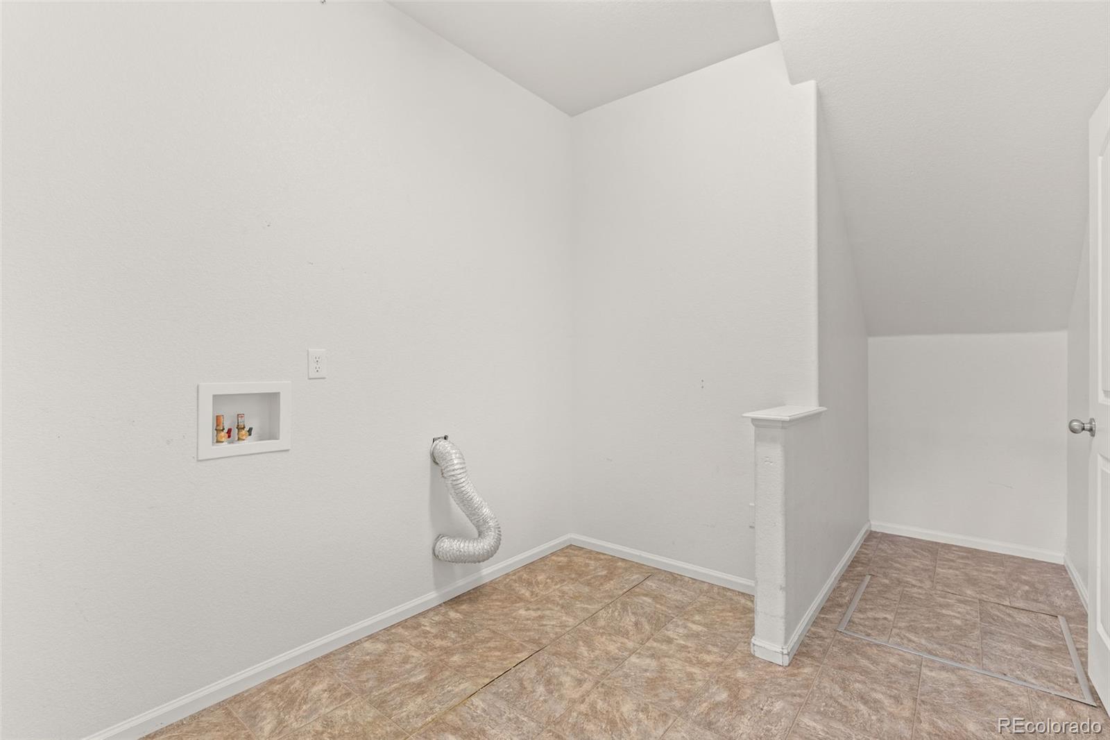 MLS Image #17 for 4765 s catawba street,aurora, Colorado