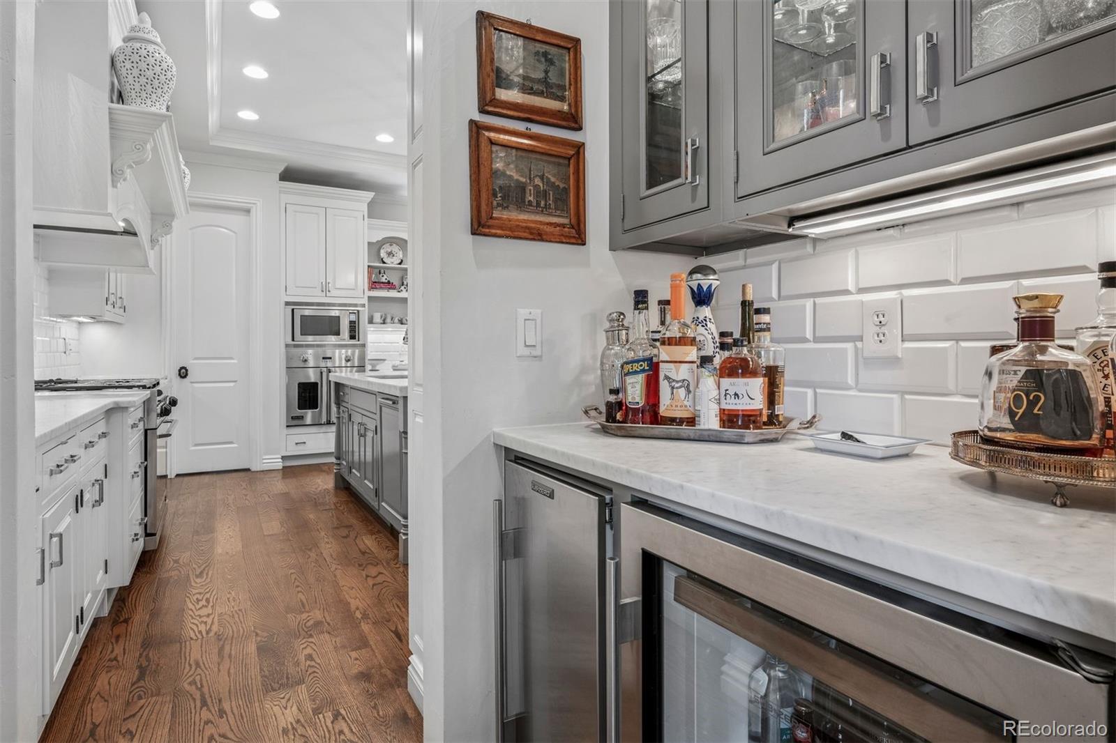 MLS Image #12 for 1124 s high street,denver, Colorado