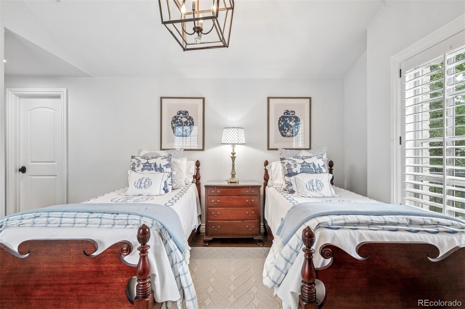 MLS Image #28 for 1124 s high street,denver, Colorado