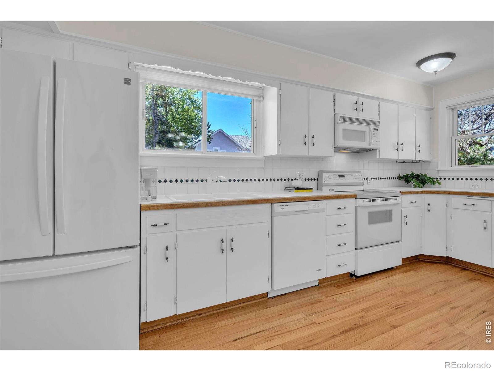 MLS Image #12 for 1101  main street,louisville, Colorado