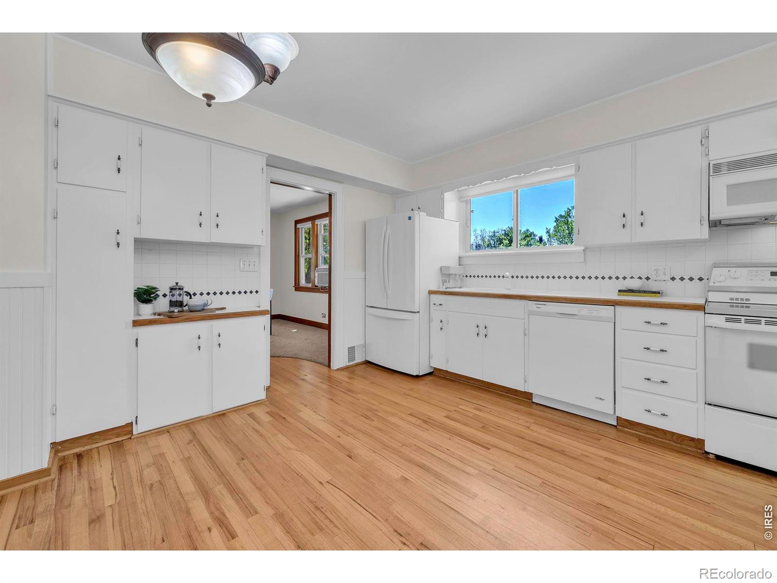 MLS Image #13 for 1101  main street,louisville, Colorado