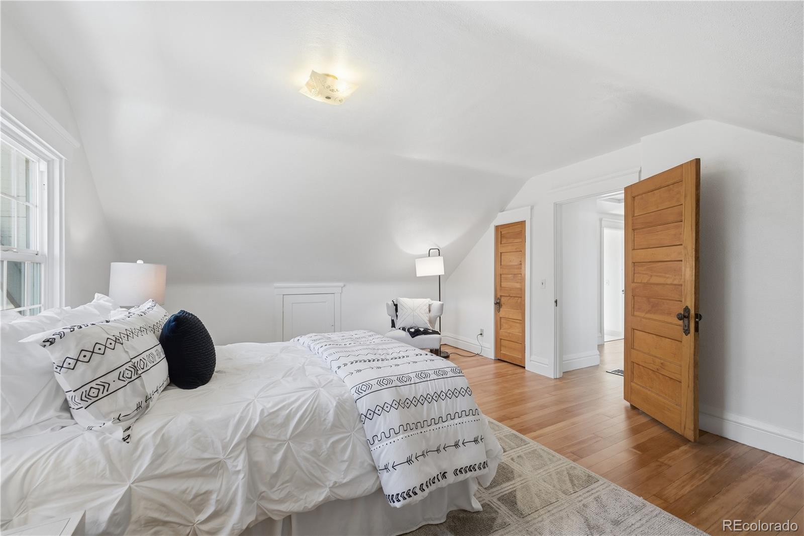 MLS Image #26 for 1380 s logan street,denver, Colorado