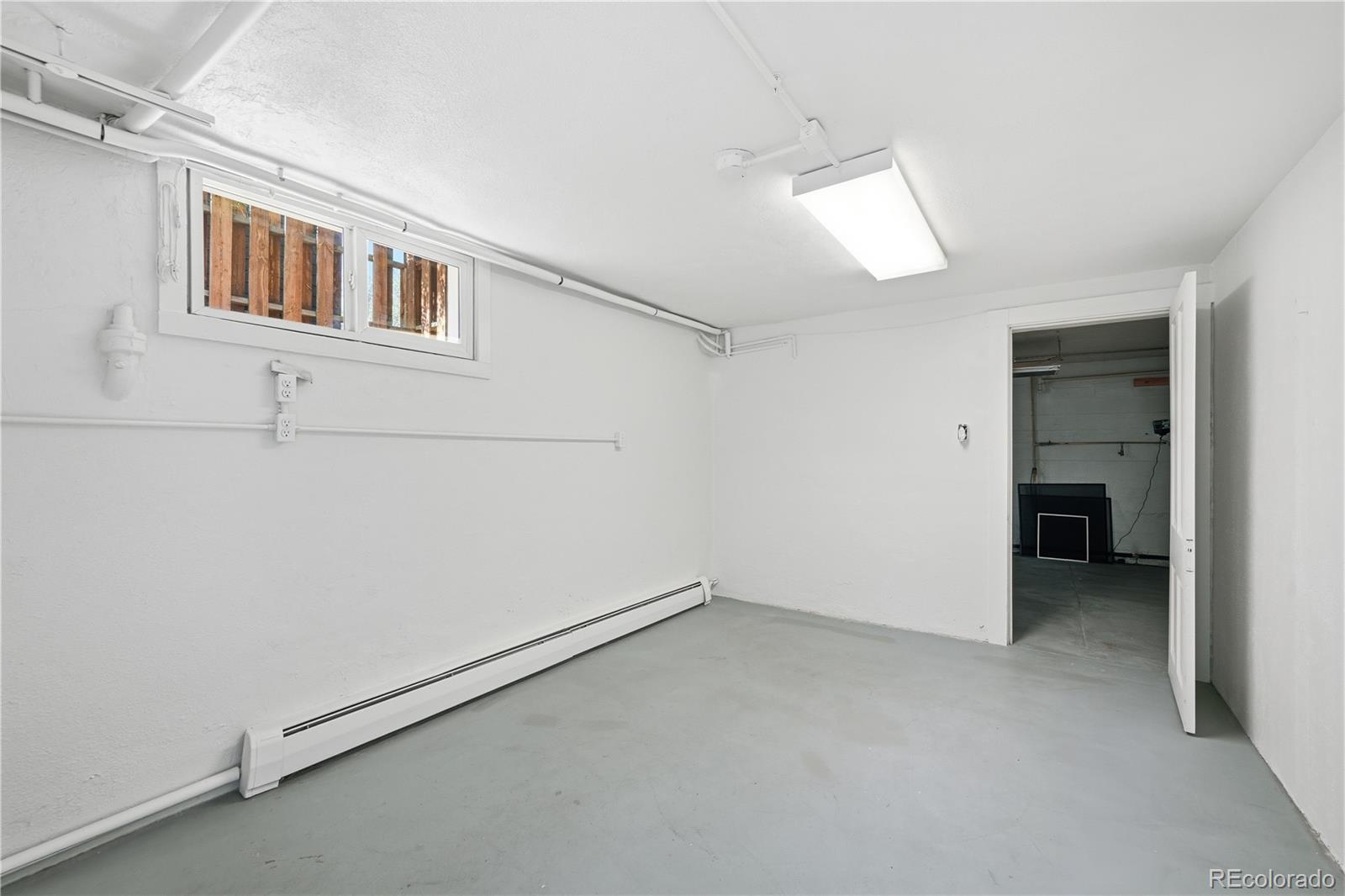 MLS Image #39 for 1380 s logan street,denver, Colorado