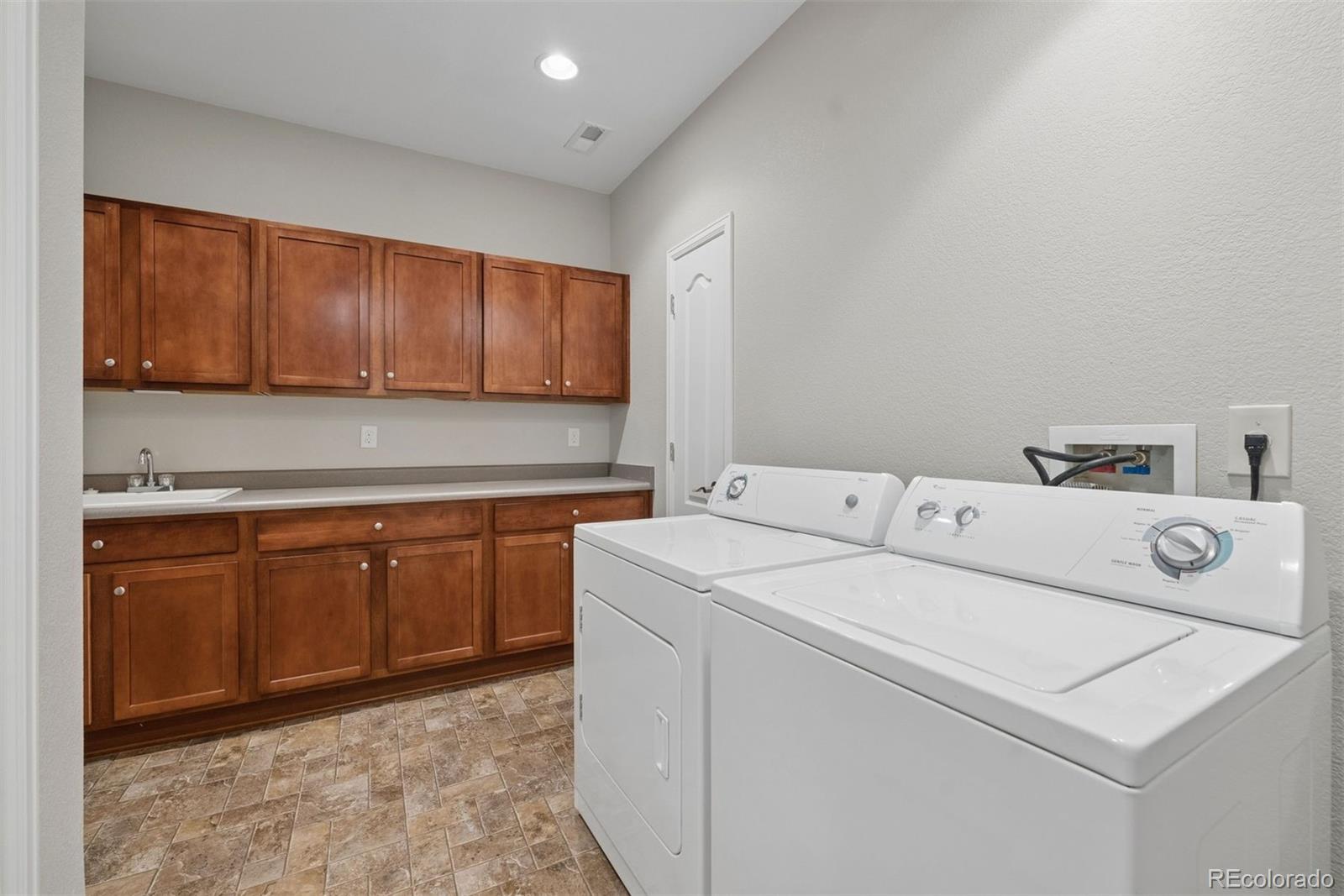 MLS Image #36 for 10863  towerbridge road,highlands ranch, Colorado