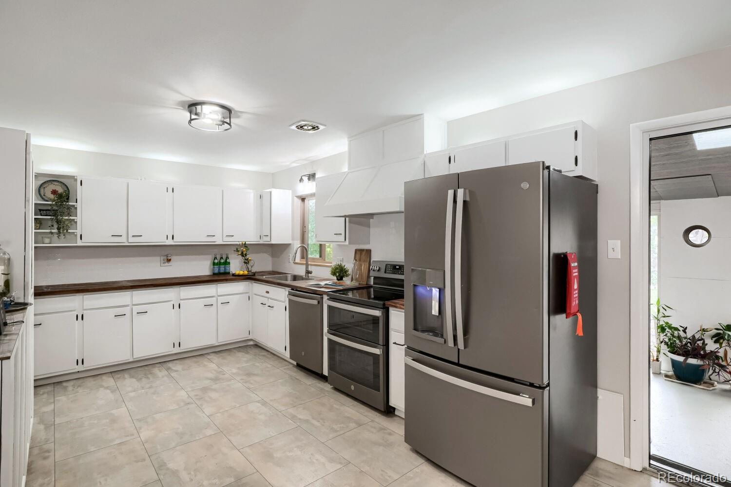MLS Image #11 for 13448 w 23rd place,golden, Colorado