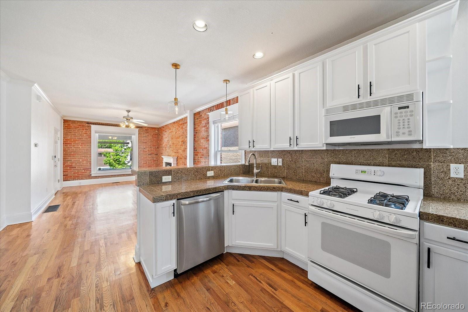 MLS Image #10 for 2314 n ogden street ,denver, Colorado