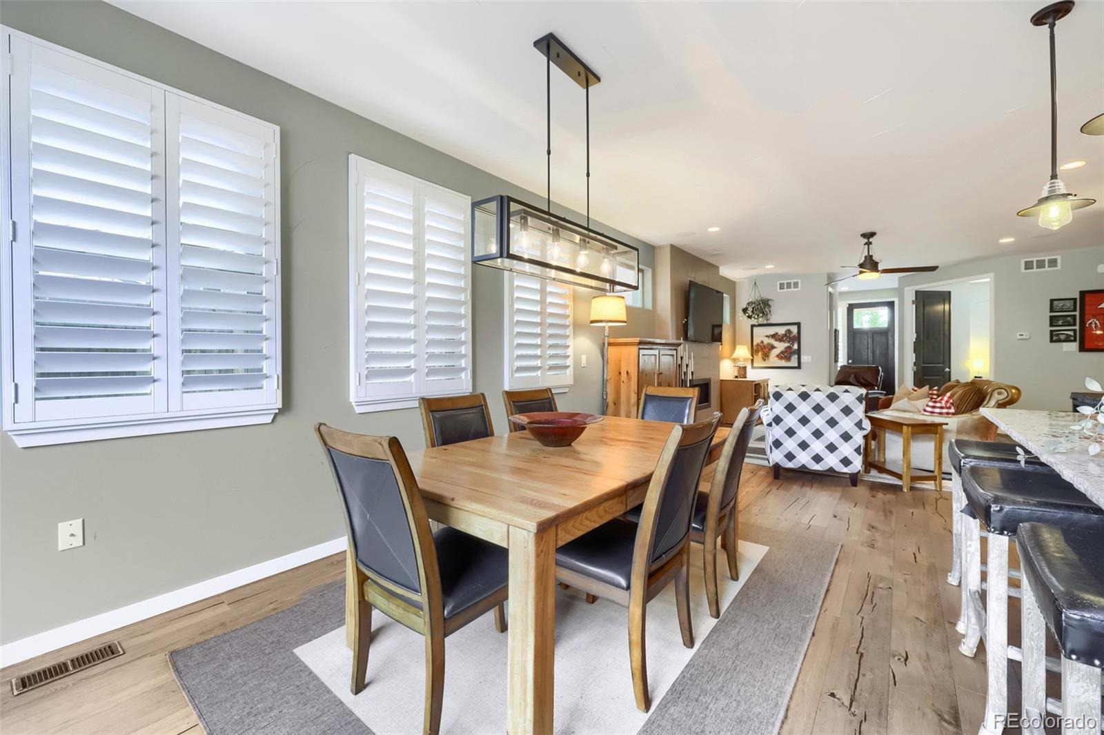 MLS Image #10 for 1426 s pearl street,denver, Colorado