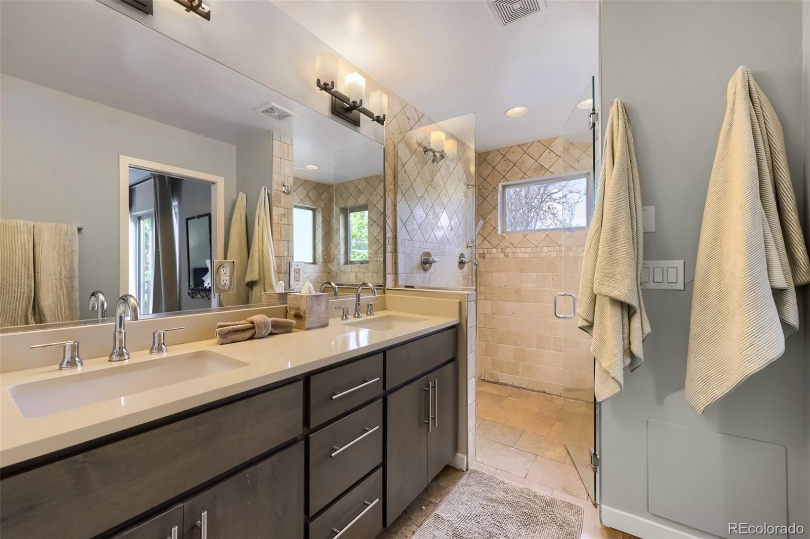 MLS Image #18 for 1426 s pearl street,denver, Colorado