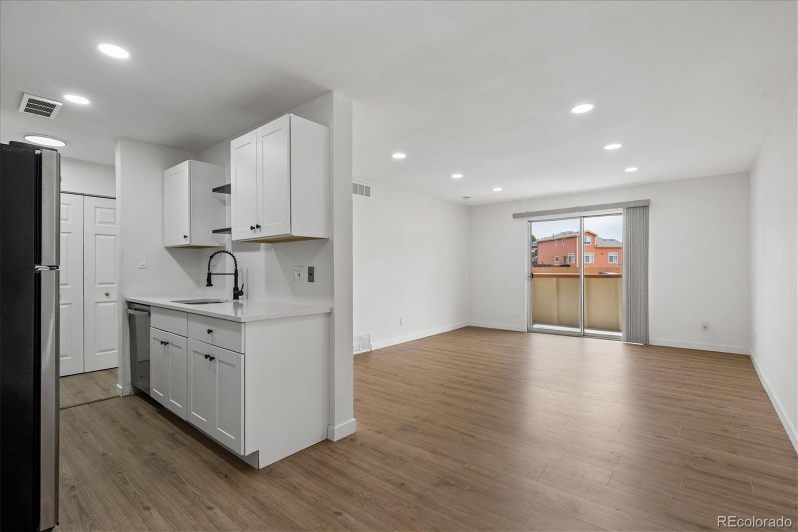 MLS Image #11 for 10211  ura lane 203,thornton, Colorado