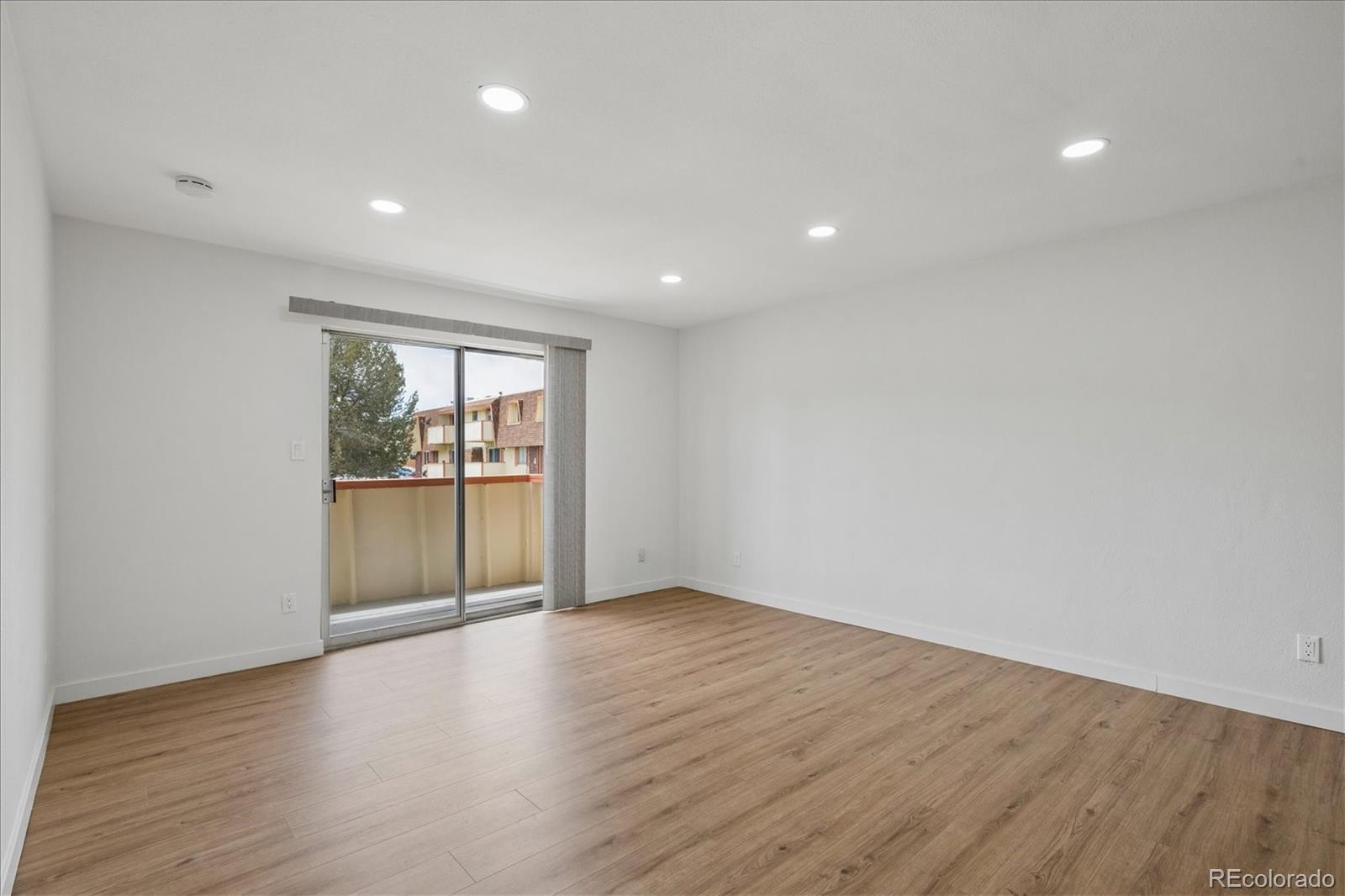 MLS Image #17 for 10211  ura lane 203,thornton, Colorado