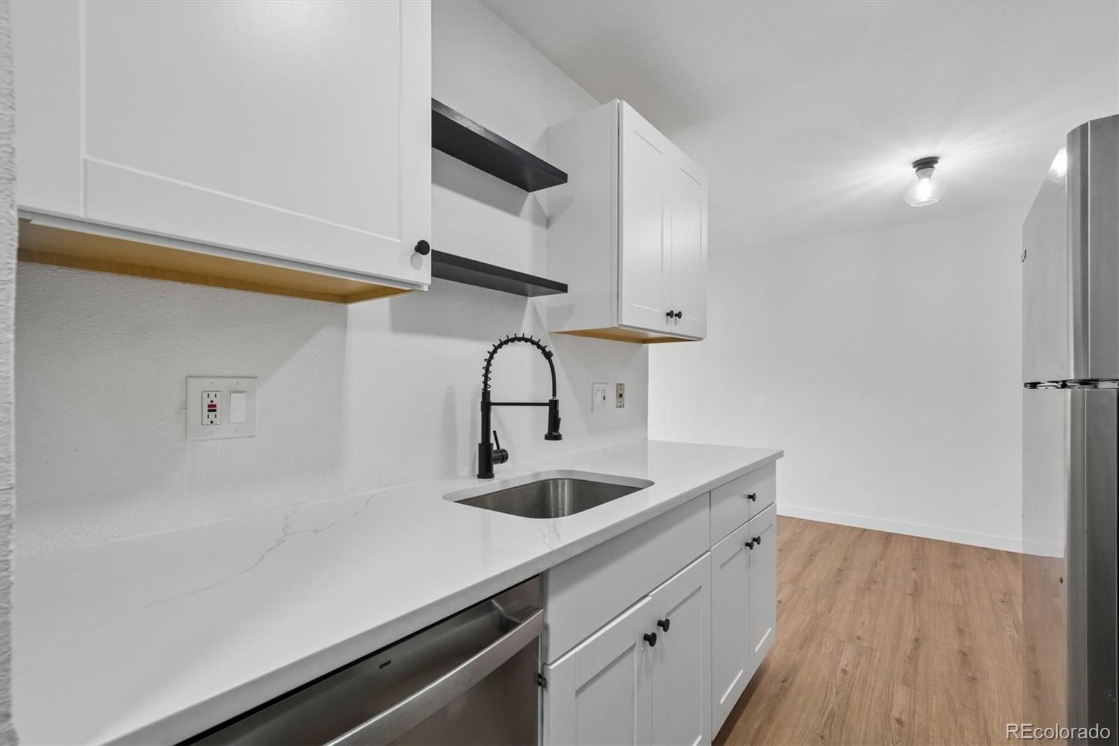 MLS Image #5 for 10211  ura lane 203,thornton, Colorado