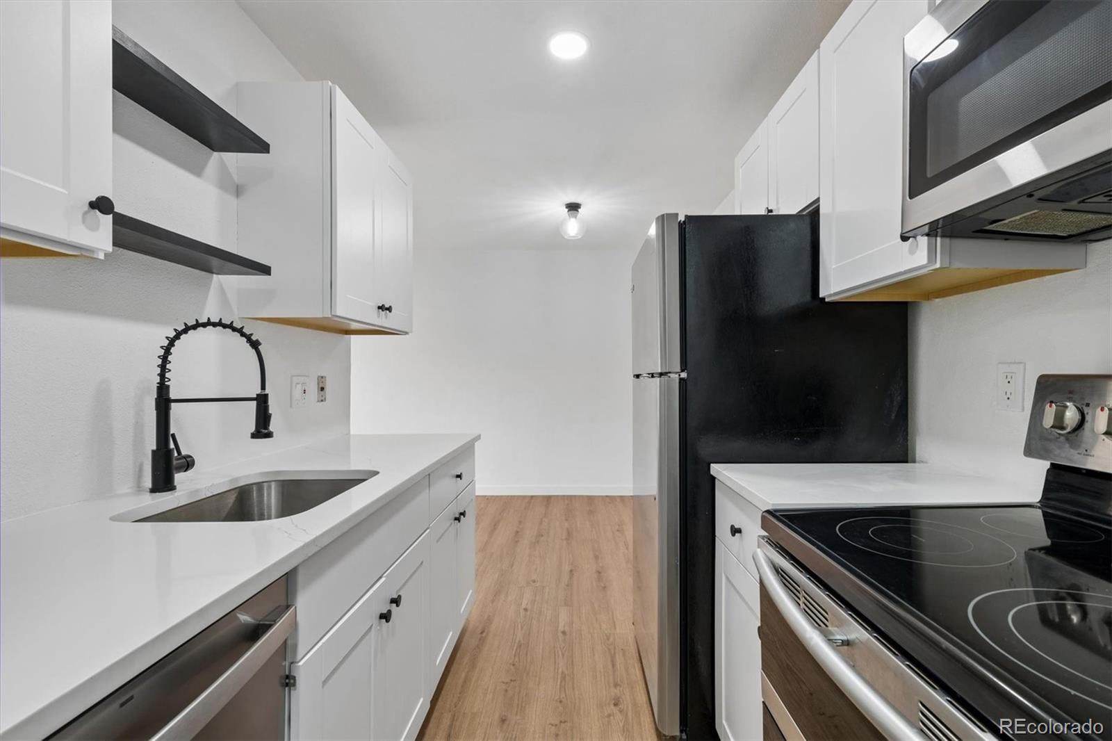 MLS Image #6 for 10211  ura lane 203,thornton, Colorado