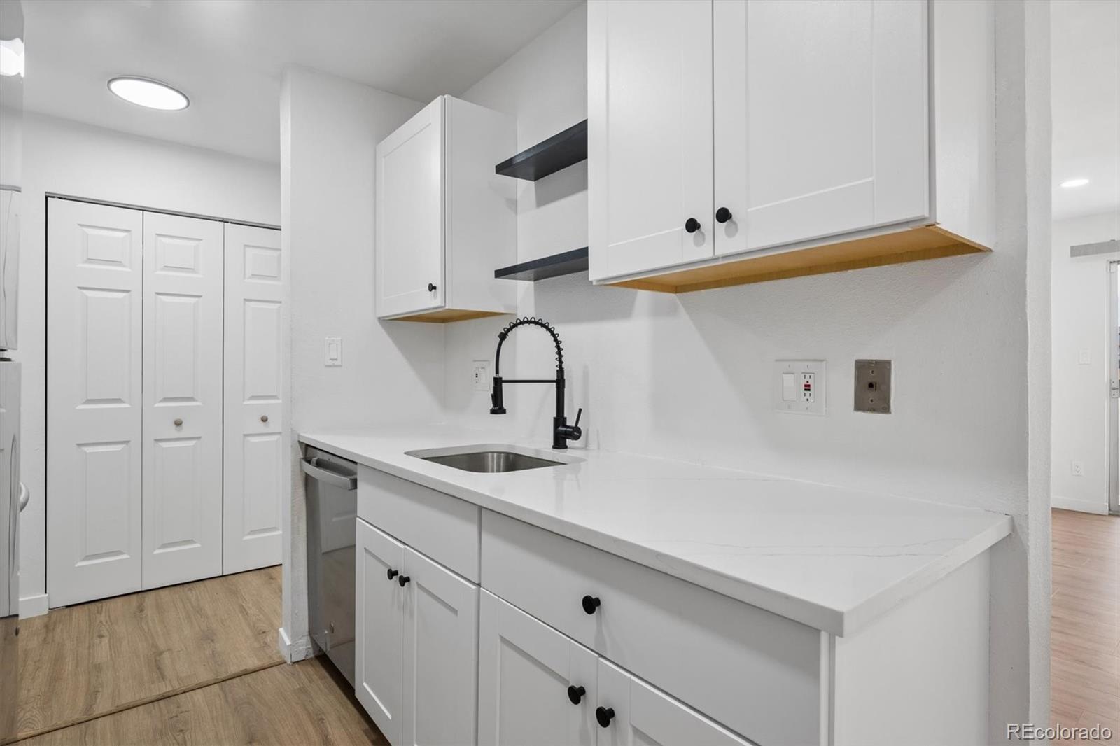 MLS Image #8 for 10211  ura lane 203,thornton, Colorado