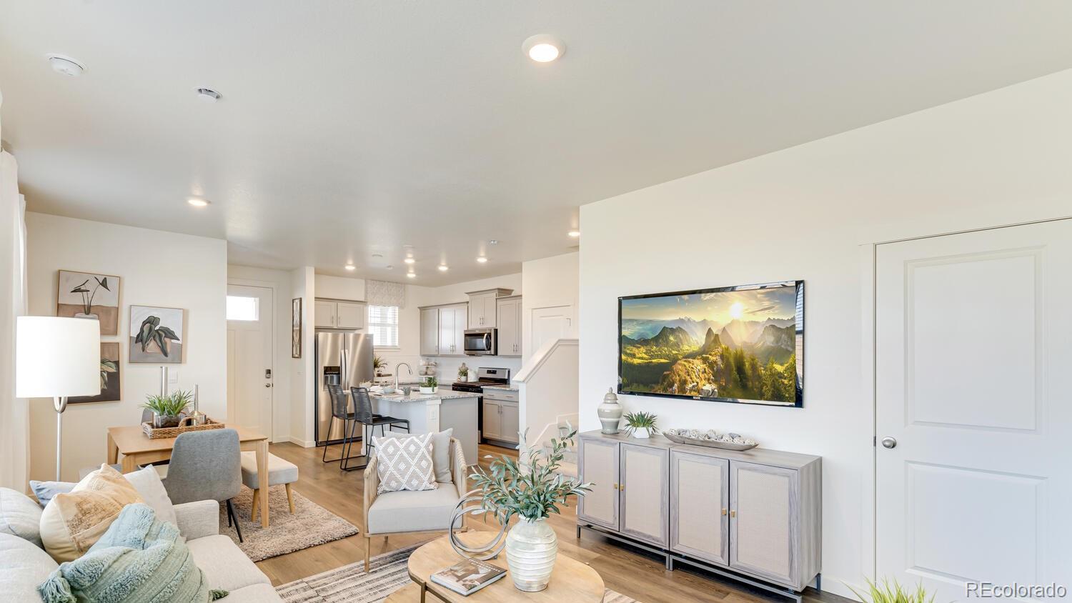 MLS Image #3 for 4607  combine lane,johnstown, Colorado