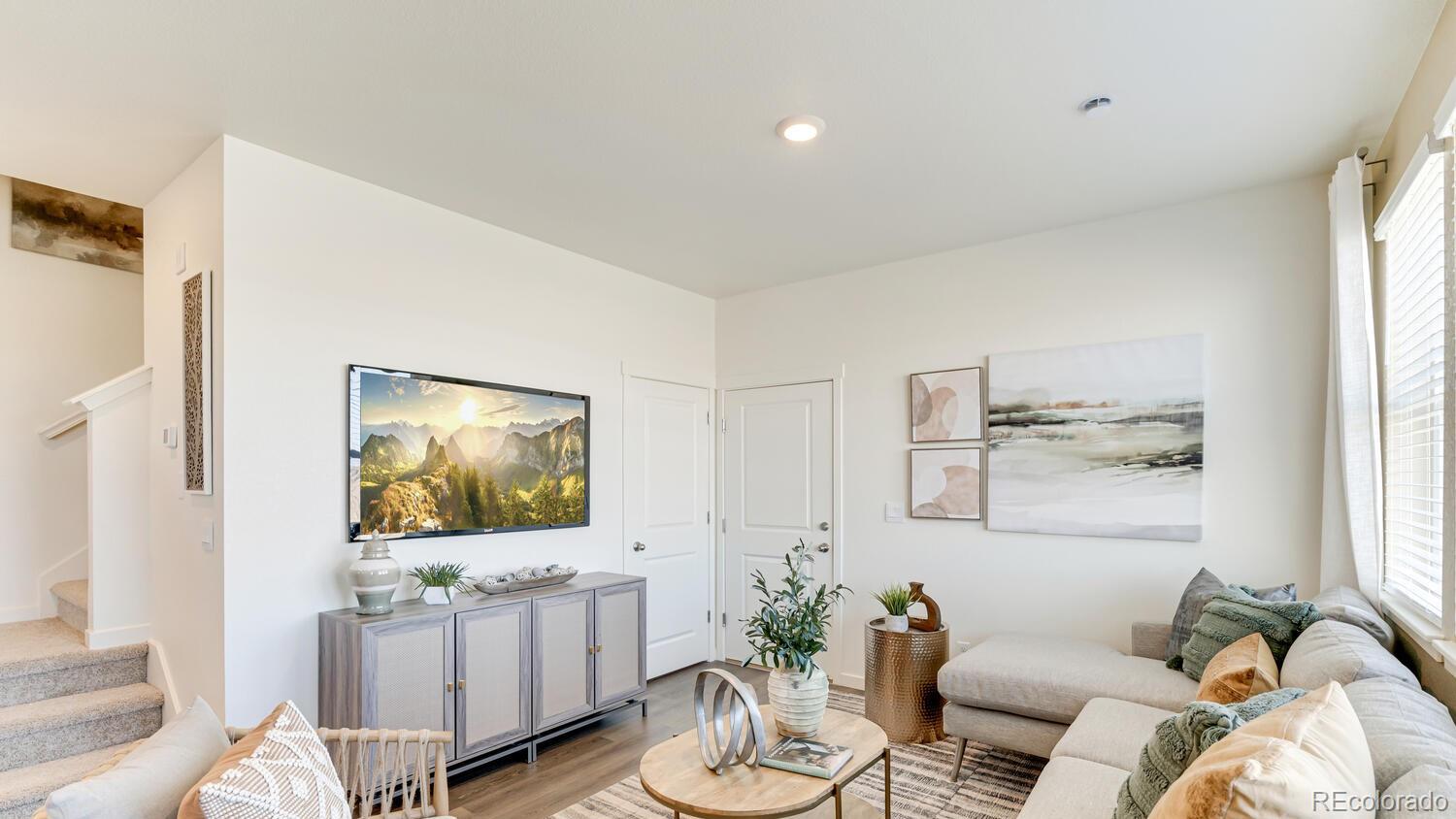 MLS Image #5 for 4607  combine lane,johnstown, Colorado