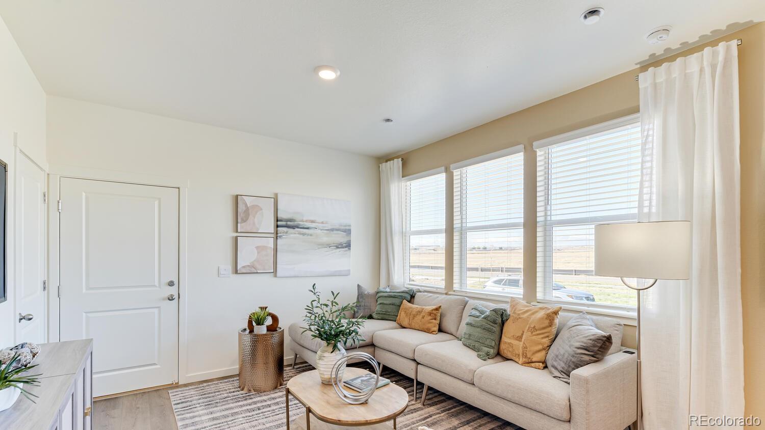 MLS Image #6 for 4607  combine lane,johnstown, Colorado
