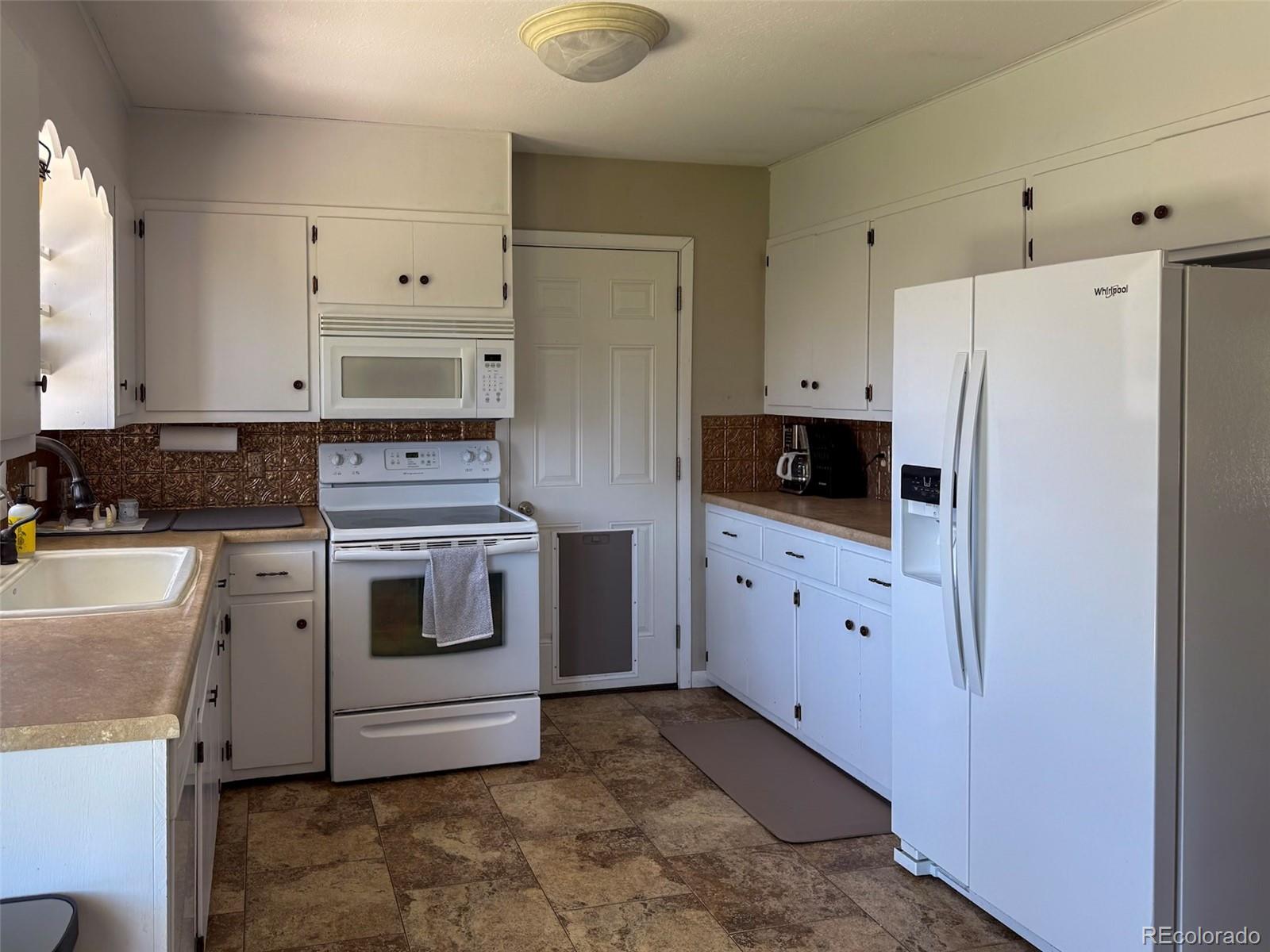 MLS Image #1 for 215  vine street,burlington, Colorado