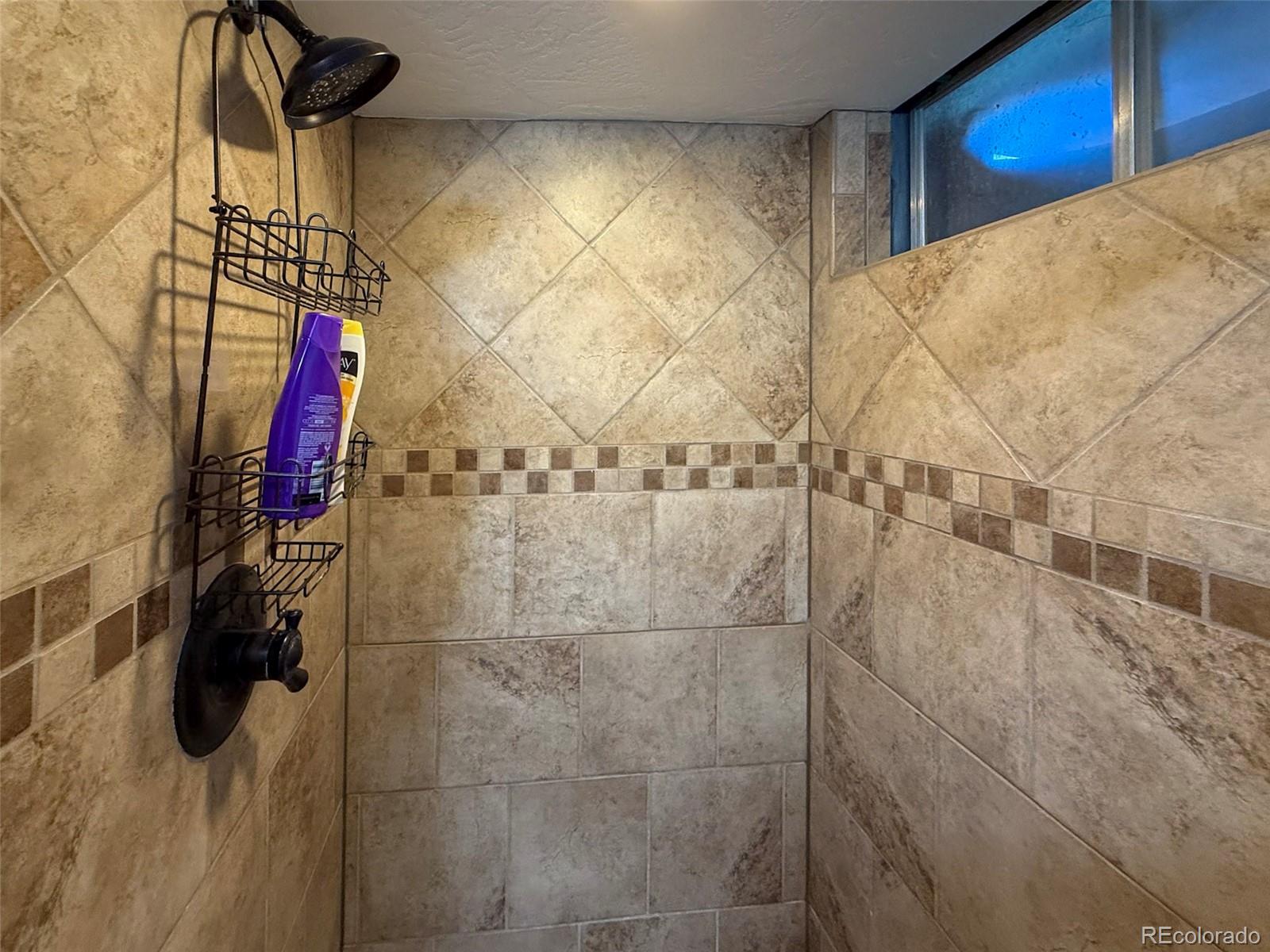MLS Image #21 for 215  vine street,burlington, Colorado