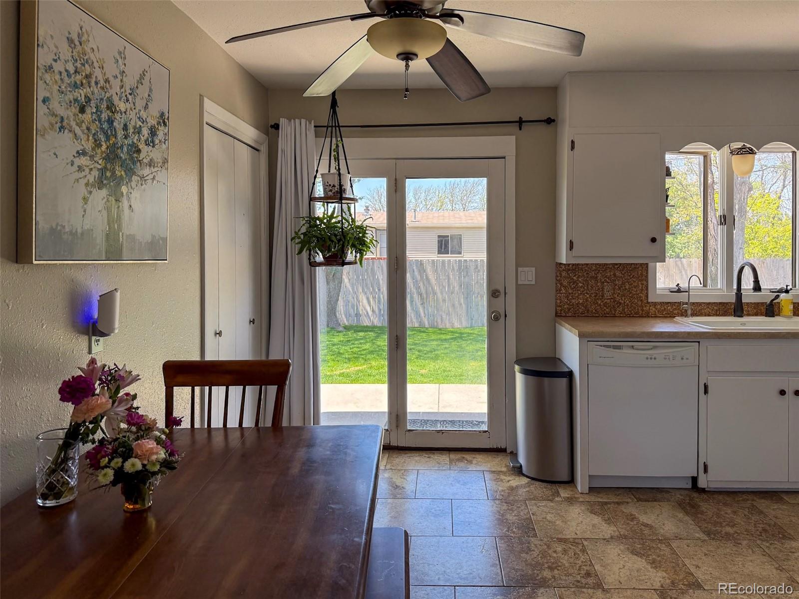 MLS Image #4 for 215  vine street,burlington, Colorado
