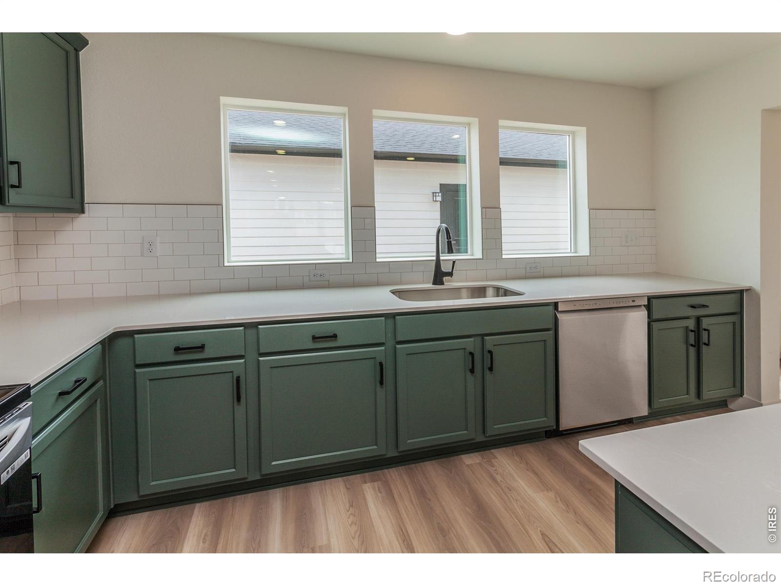 MLS Image #13 for 949  trumpet lane,windsor, Colorado