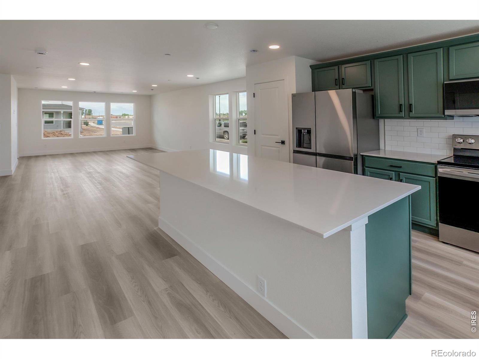 MLS Image #18 for 949  trumpet lane,windsor, Colorado