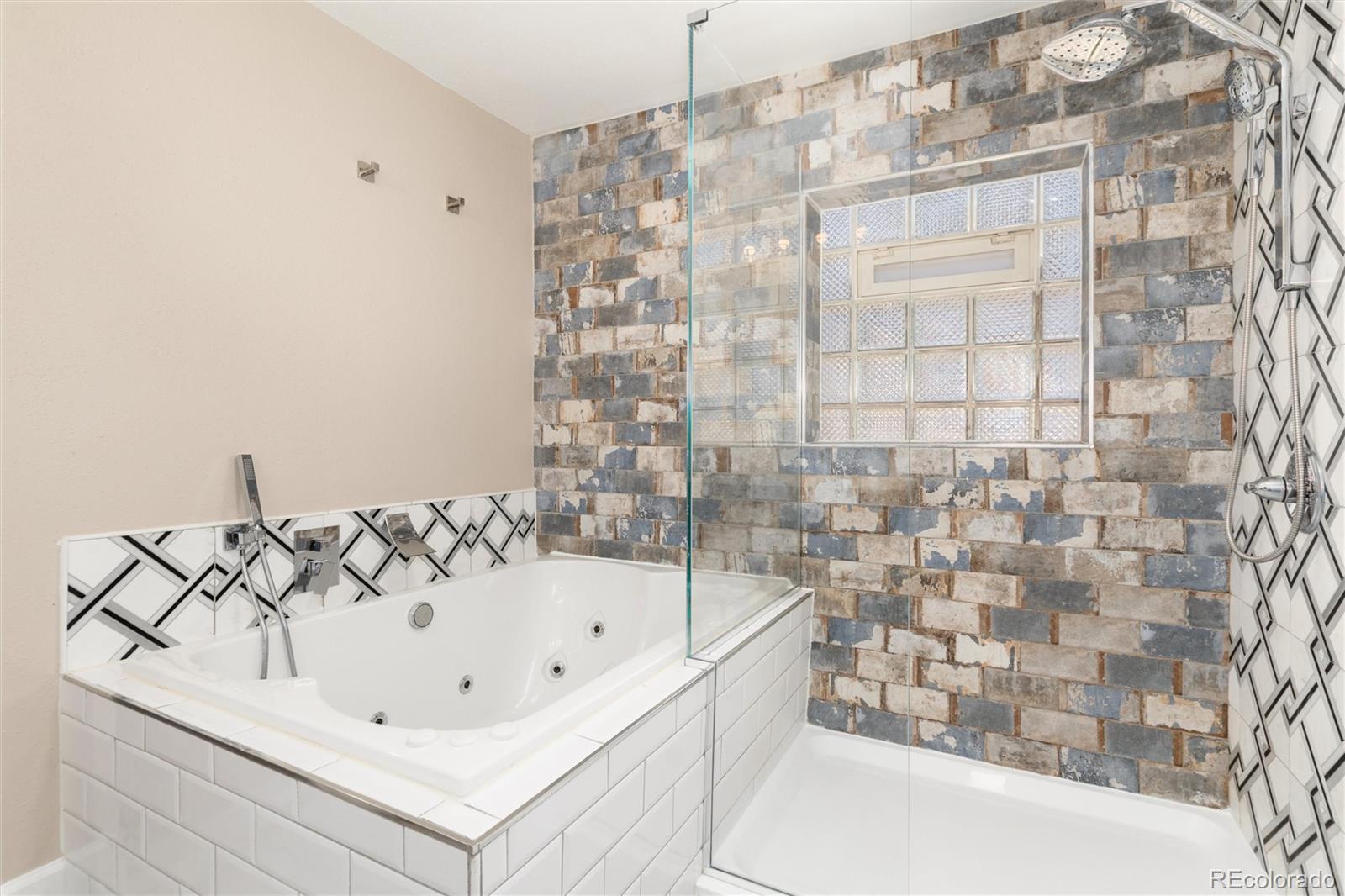 MLS Image #25 for 1921 s sherman street,denver, Colorado