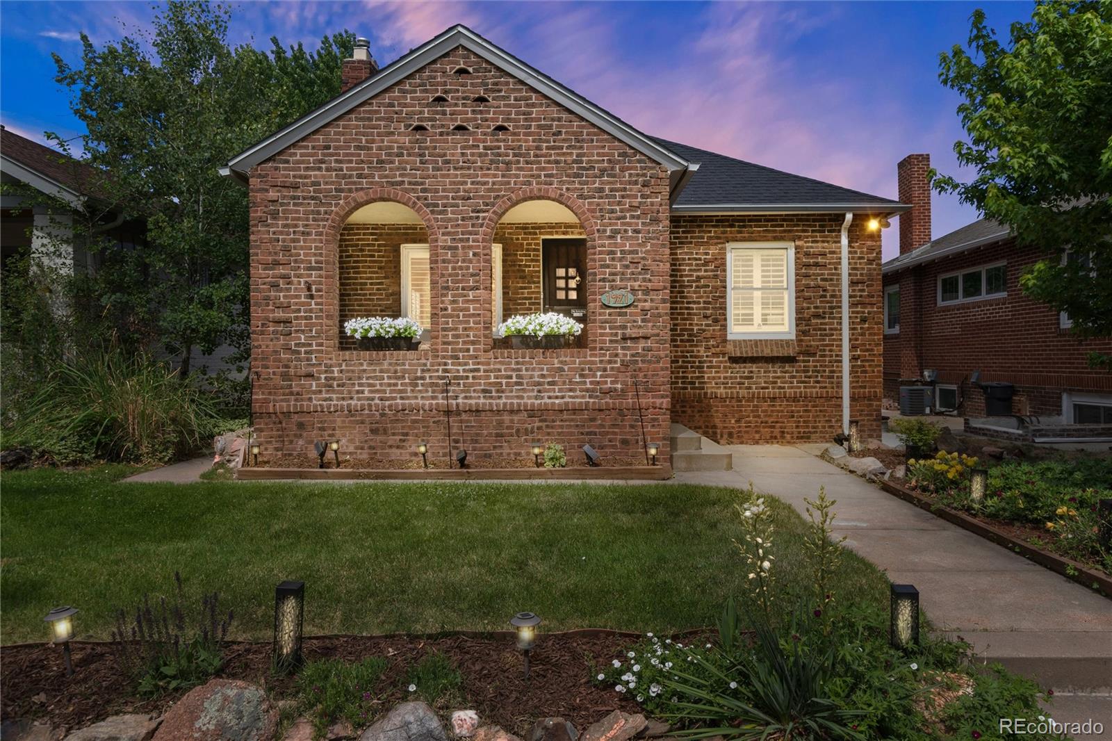 MLS Image #47 for 1921 s sherman street,denver, Colorado